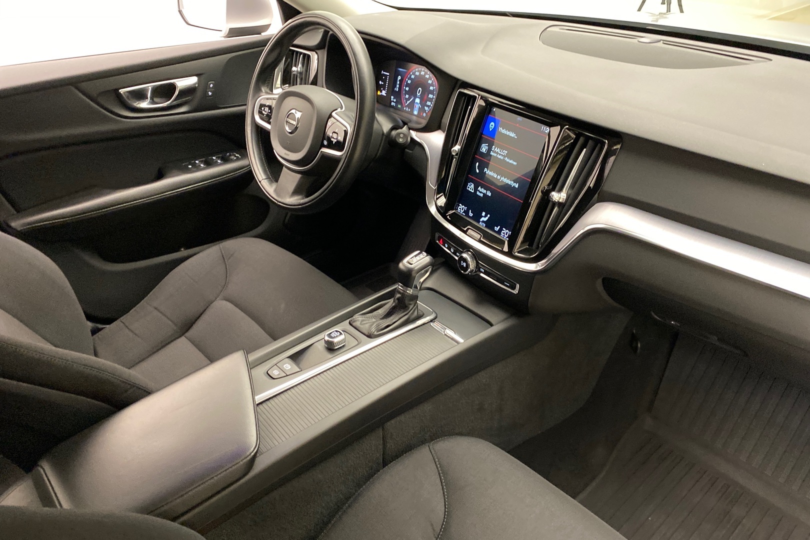 VOLVO V60 2019