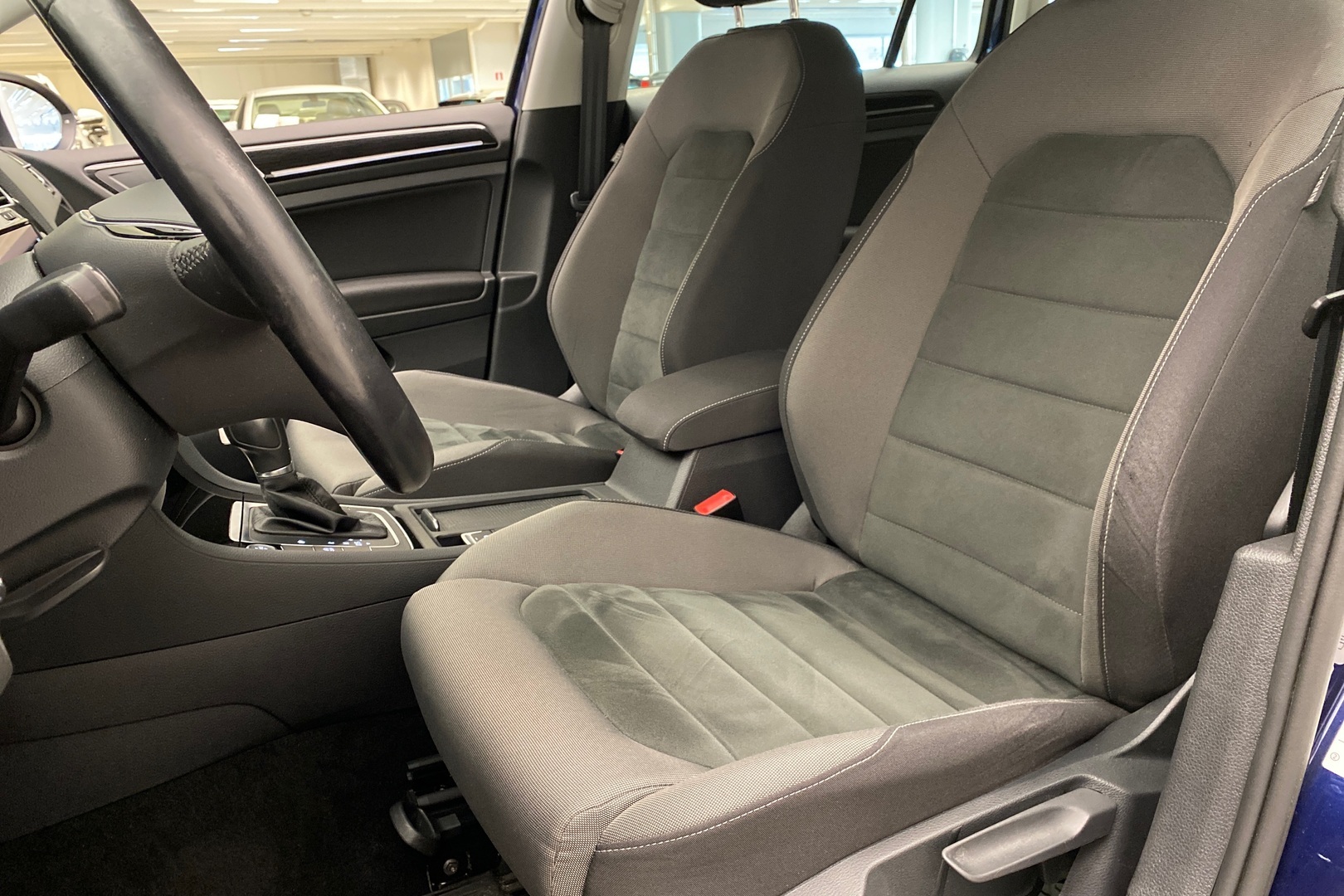 VOLKSWAGEN Golf 2019