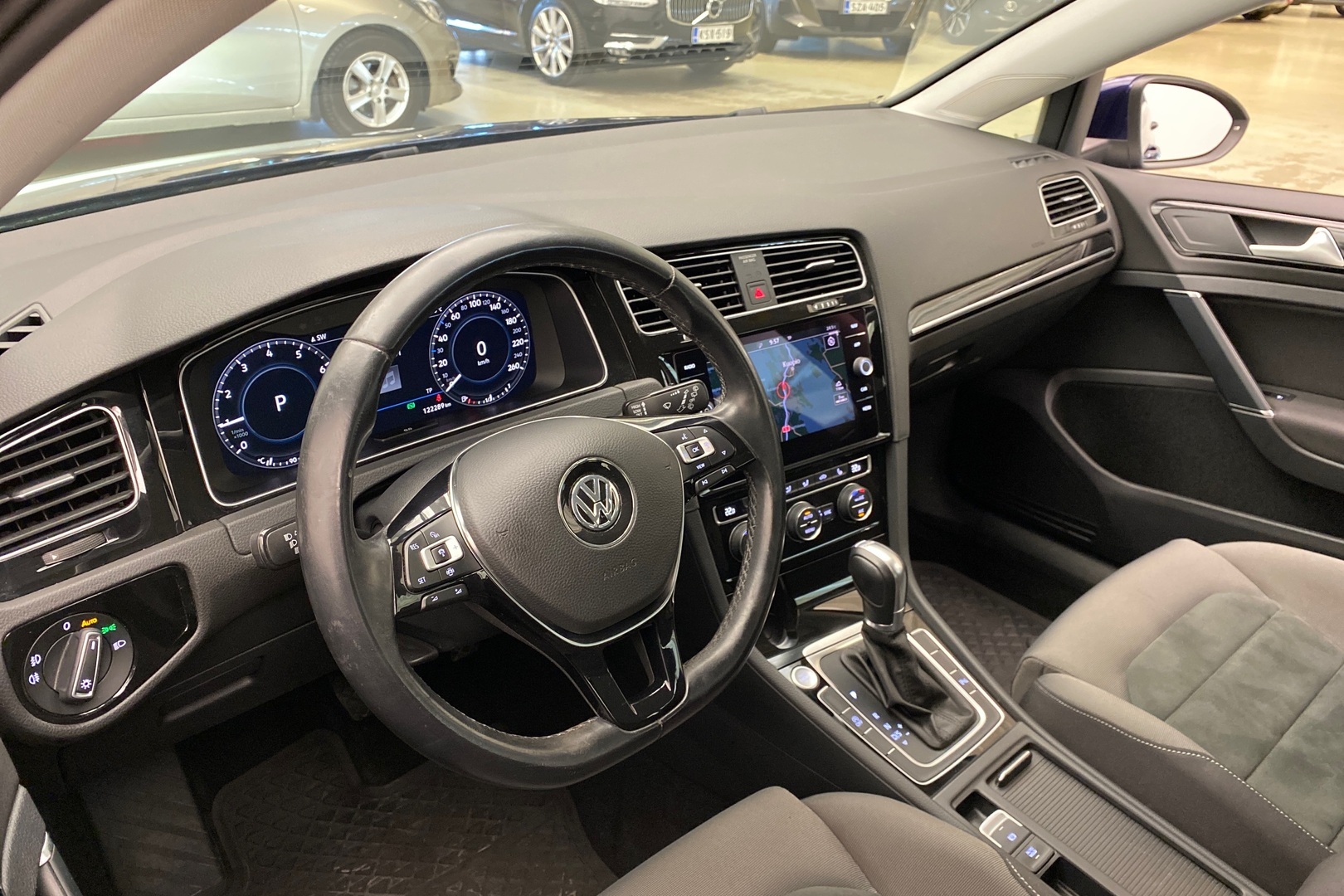 VOLKSWAGEN Golf 2019