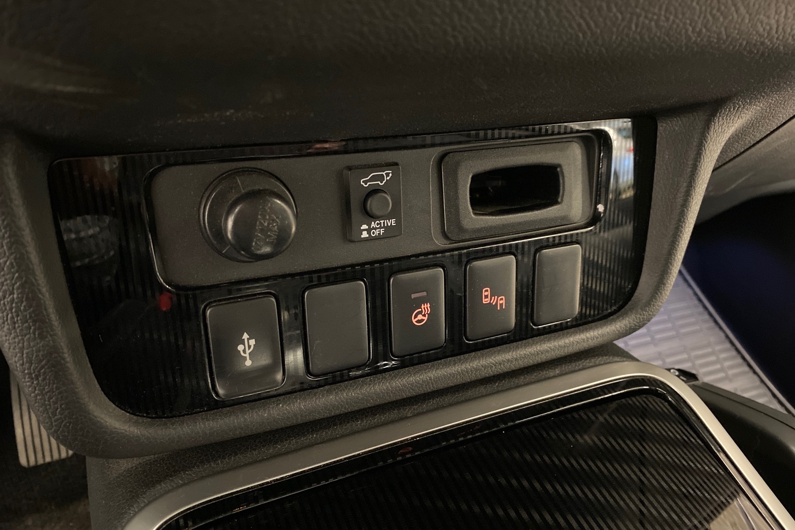 MITSUBISHI Outlander PHEV 2019