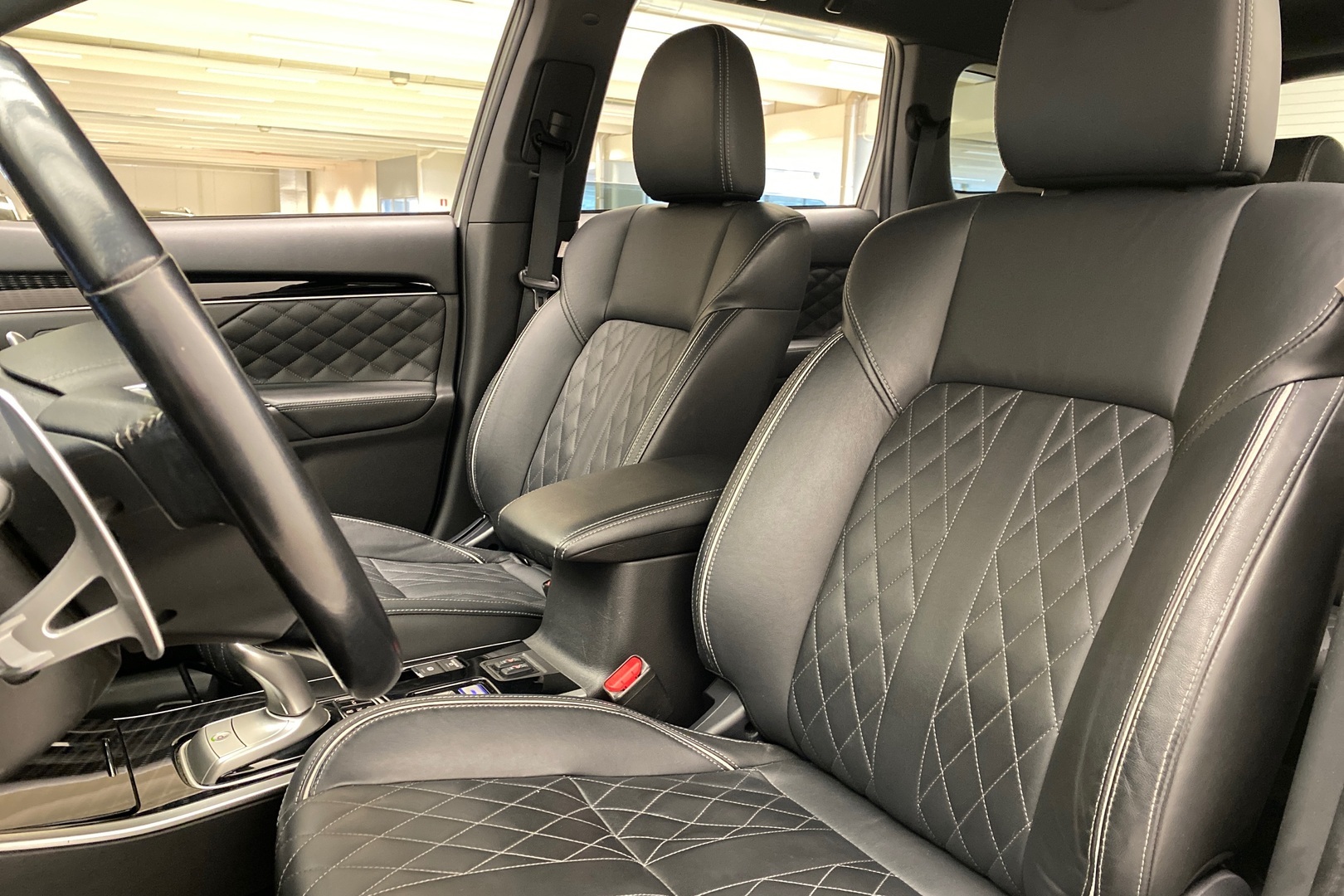 MITSUBISHI Outlander PHEV 2019