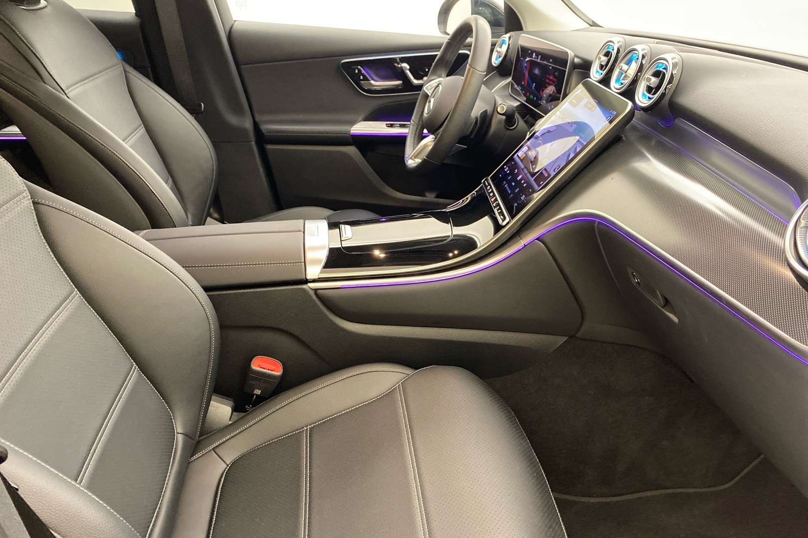 MERCEDES-BENZ GLC 2025