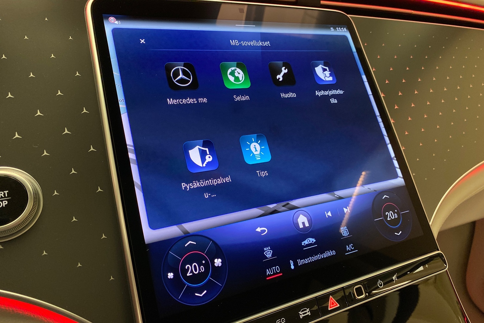 MERCEDES-BENZ EQE SUV 2026