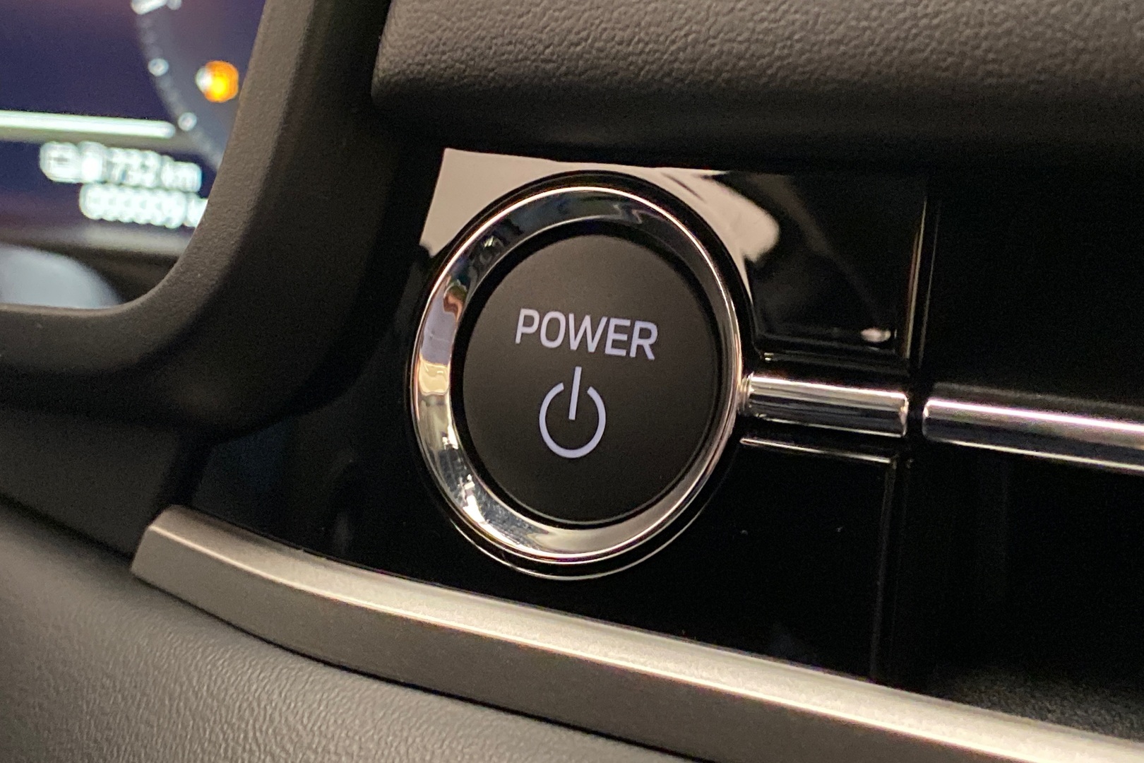 MITSUBISHI Outlander 2025