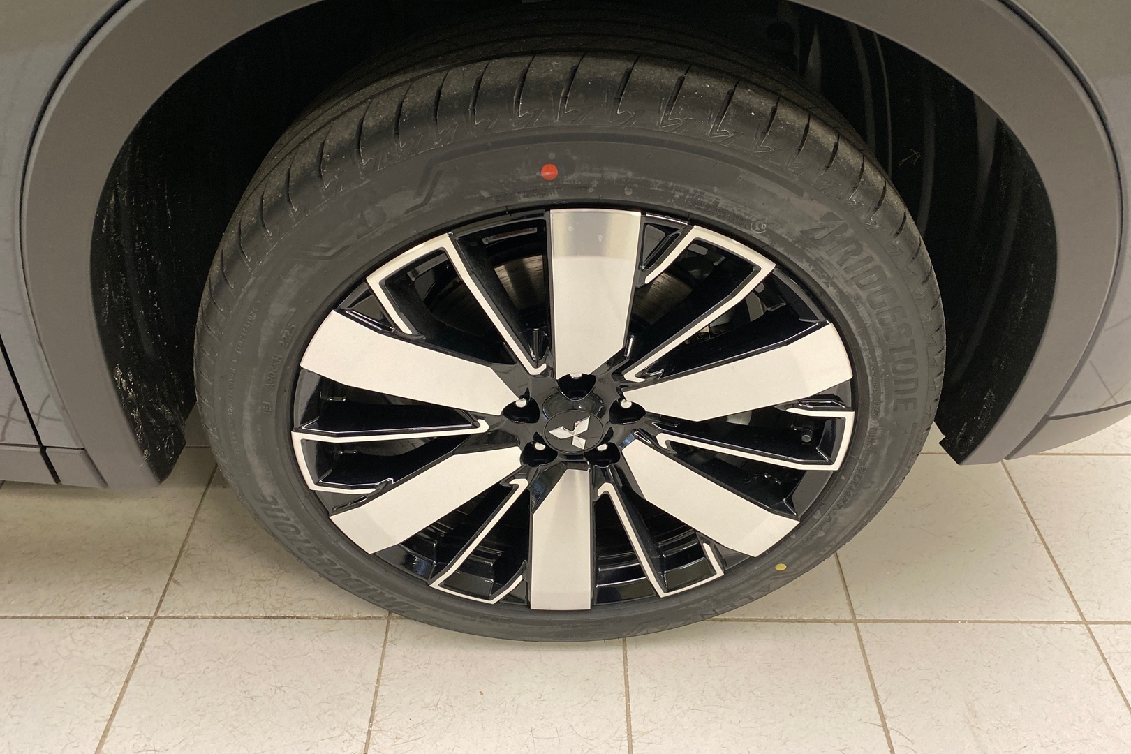 MITSUBISHI Outlander 2025