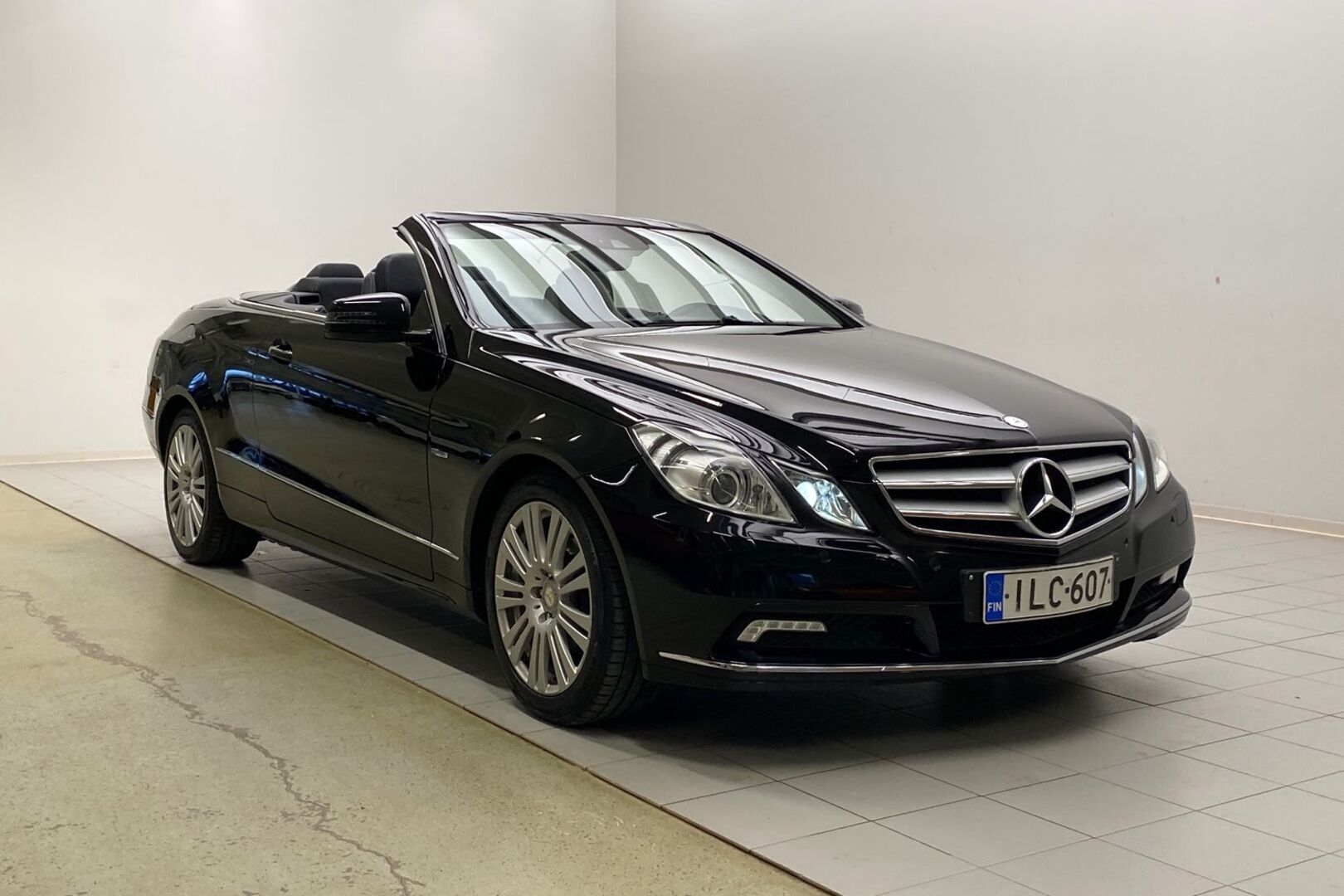 MERCEDES-BENZ E 2010