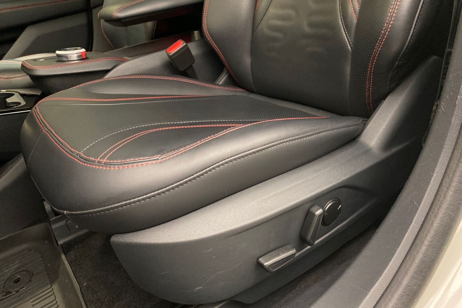 FORD Mustang Mach-E 2021