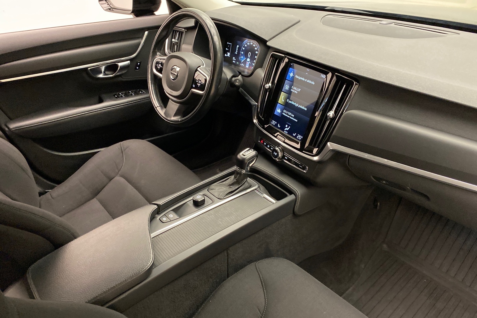 VOLVO V90 2018