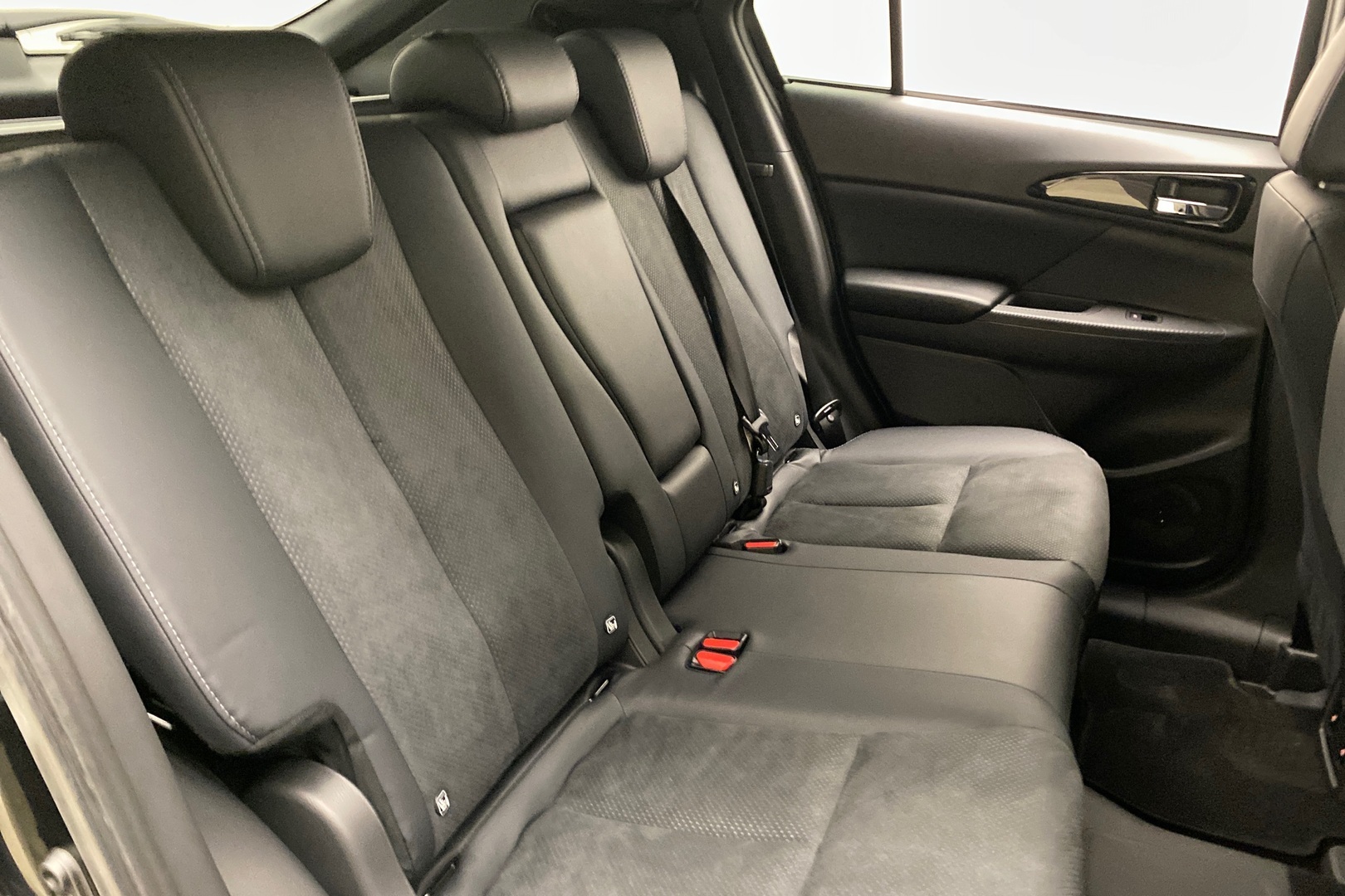 MITSUBISHI Eclipse Cross 2025