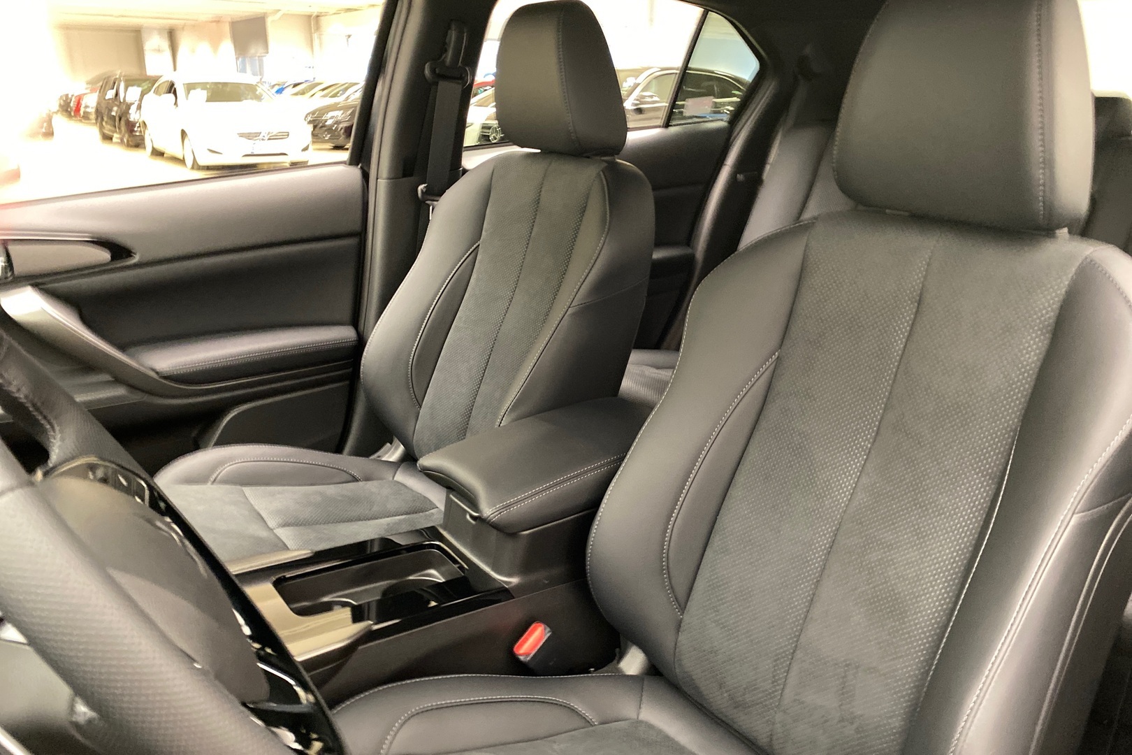 MITSUBISHI Eclipse Cross 2025