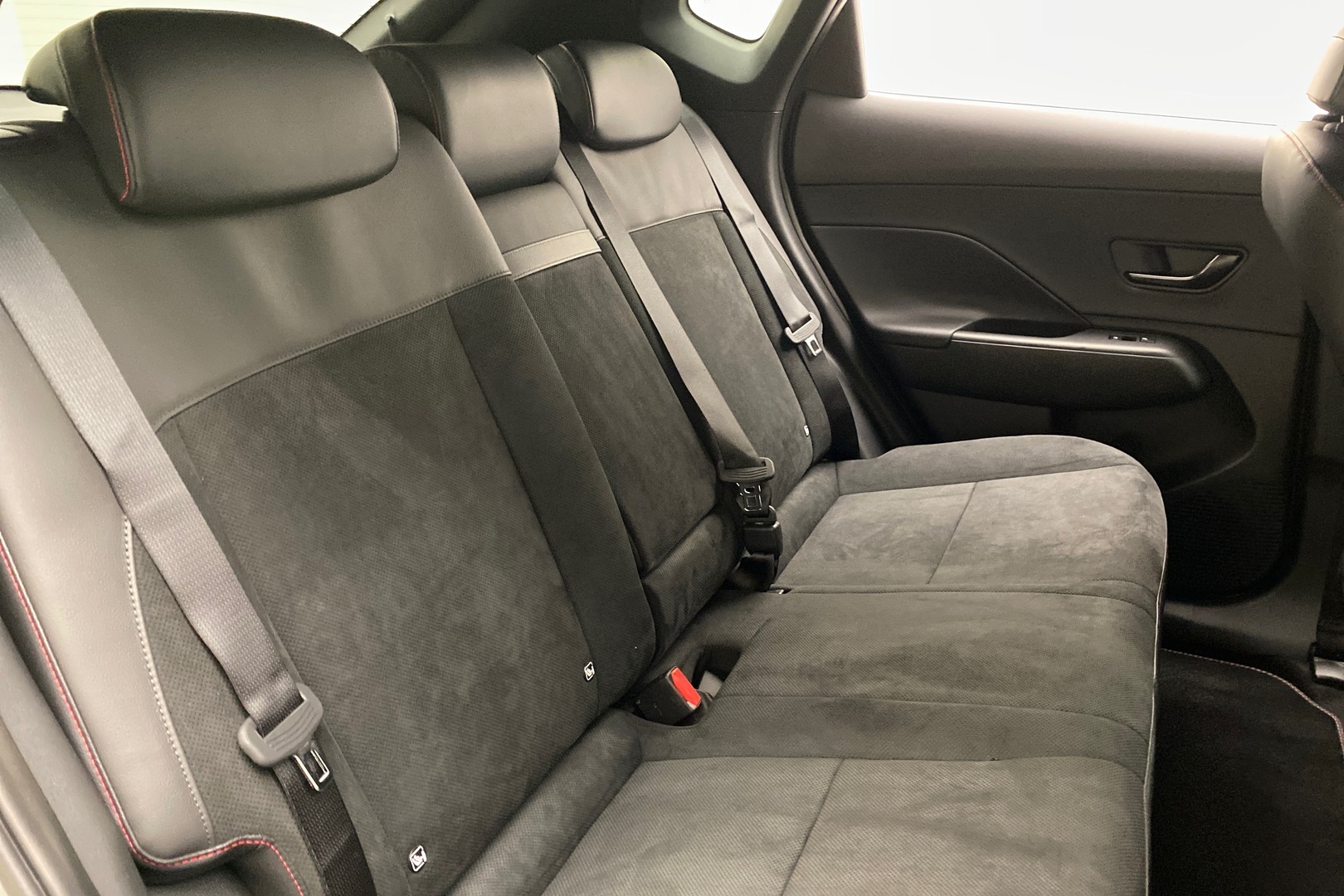 HYUNDAI KONA Electric 2026