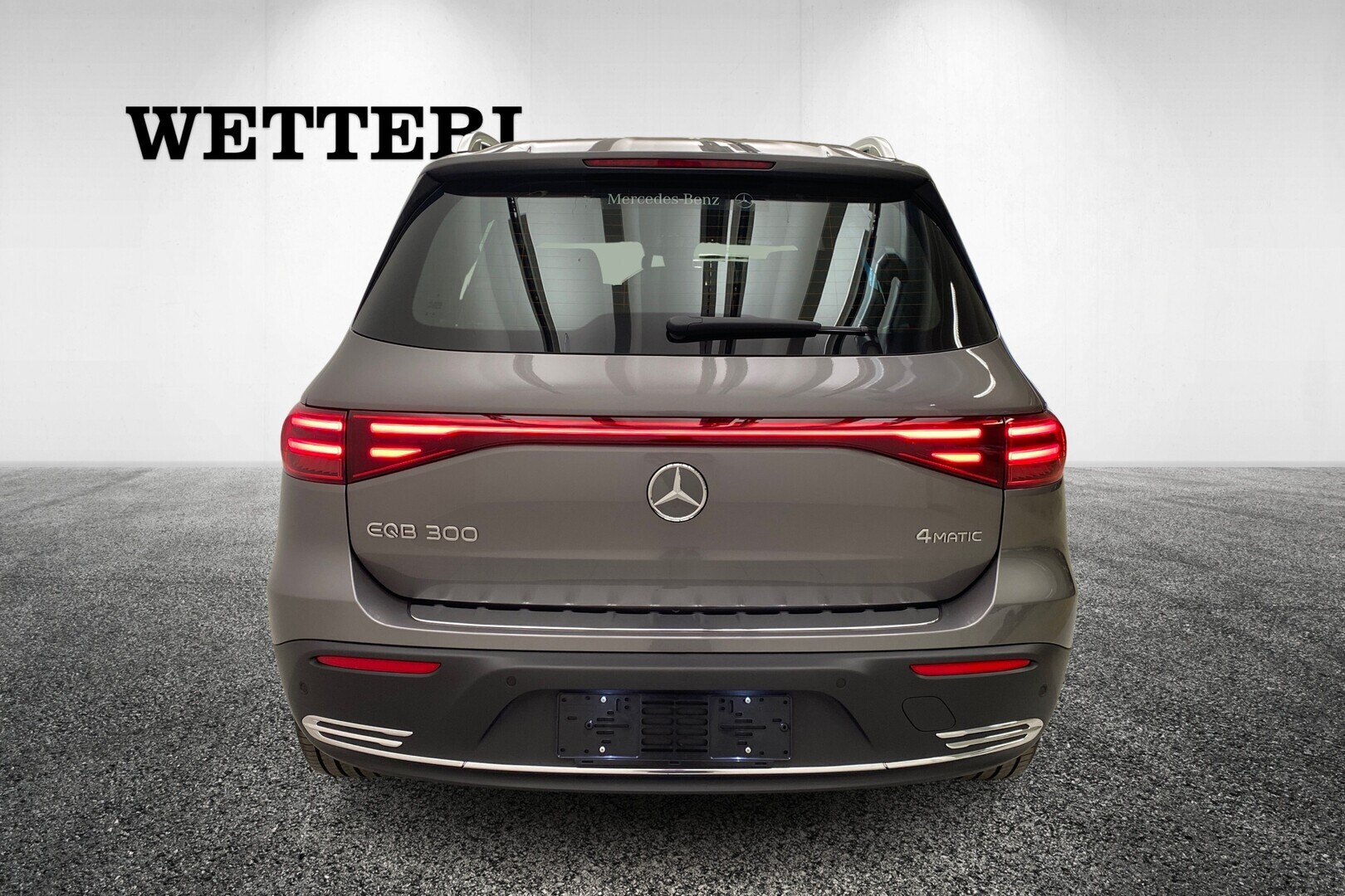 MERCEDES-BENZ EQB 2025