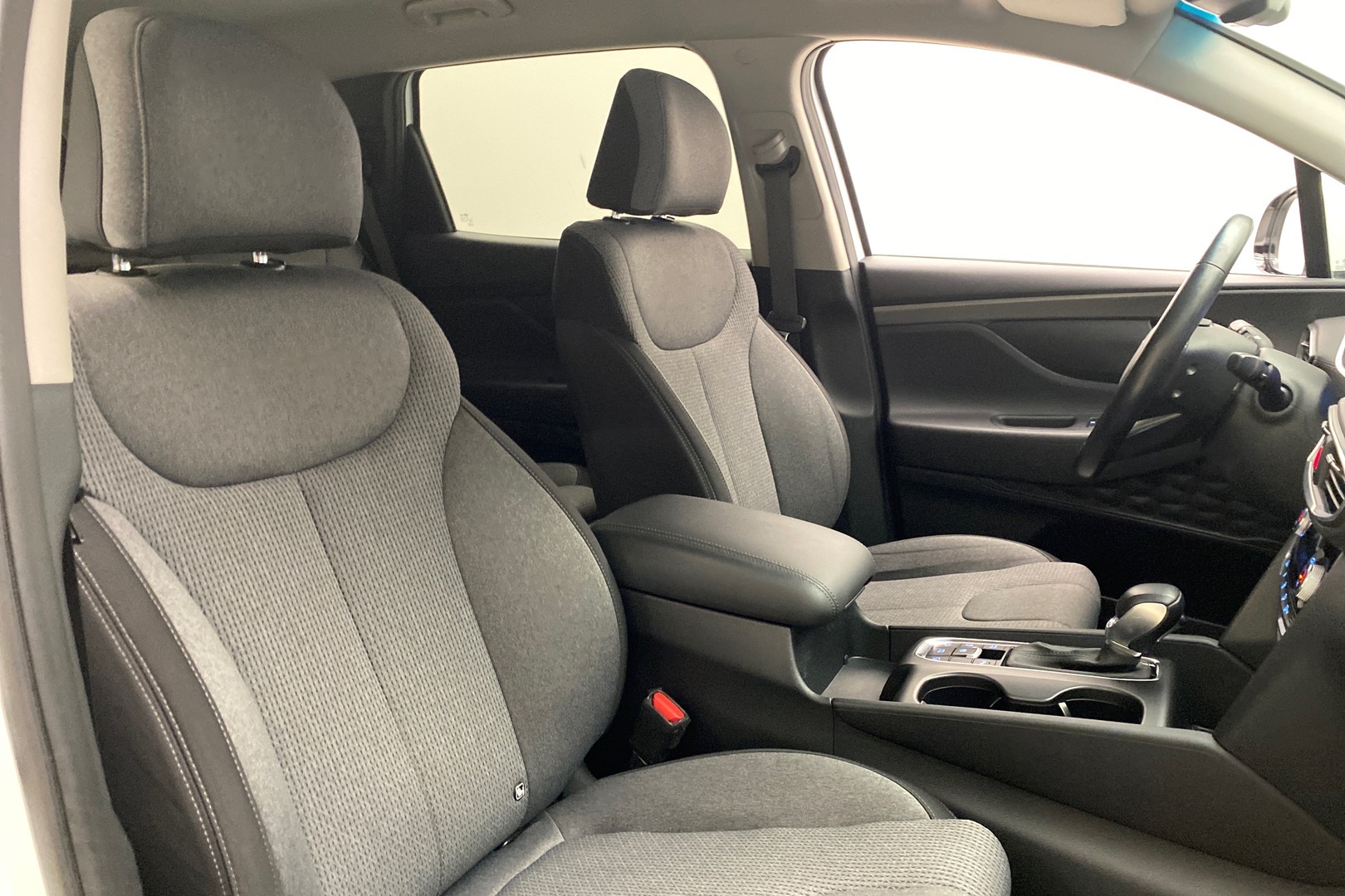 HYUNDAI Santa Fe 24