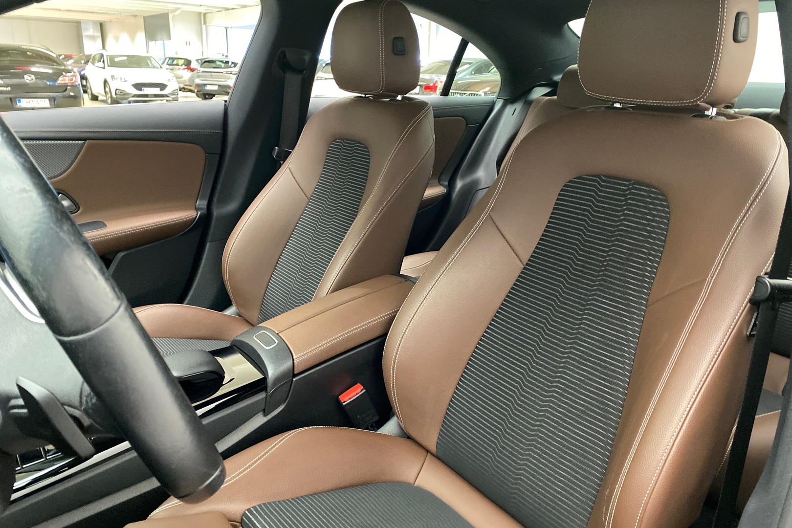 MERCEDES-BENZ CLA 2020