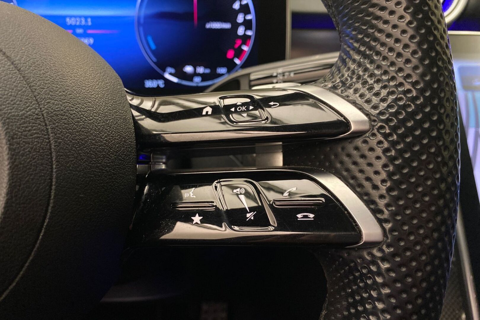 MERCEDES-BENZ C 2022