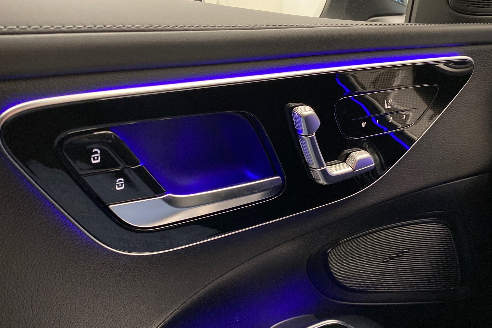 MERCEDES-BENZ C 2025