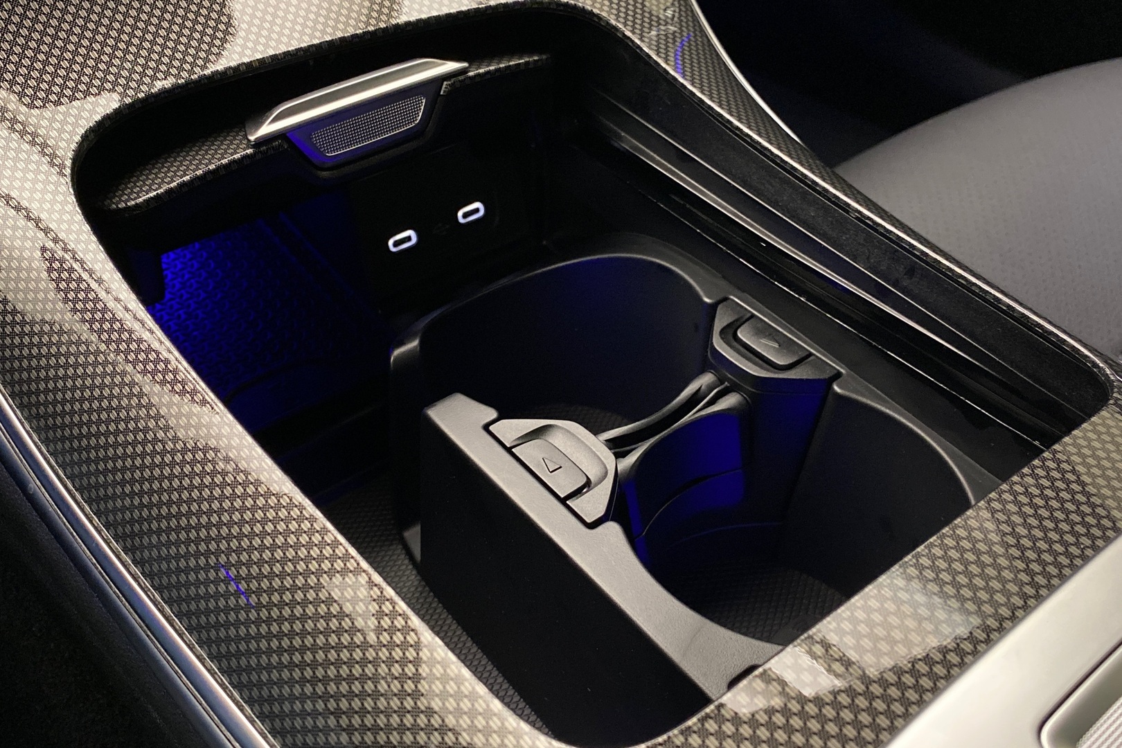 MERCEDES-BENZ C 2025