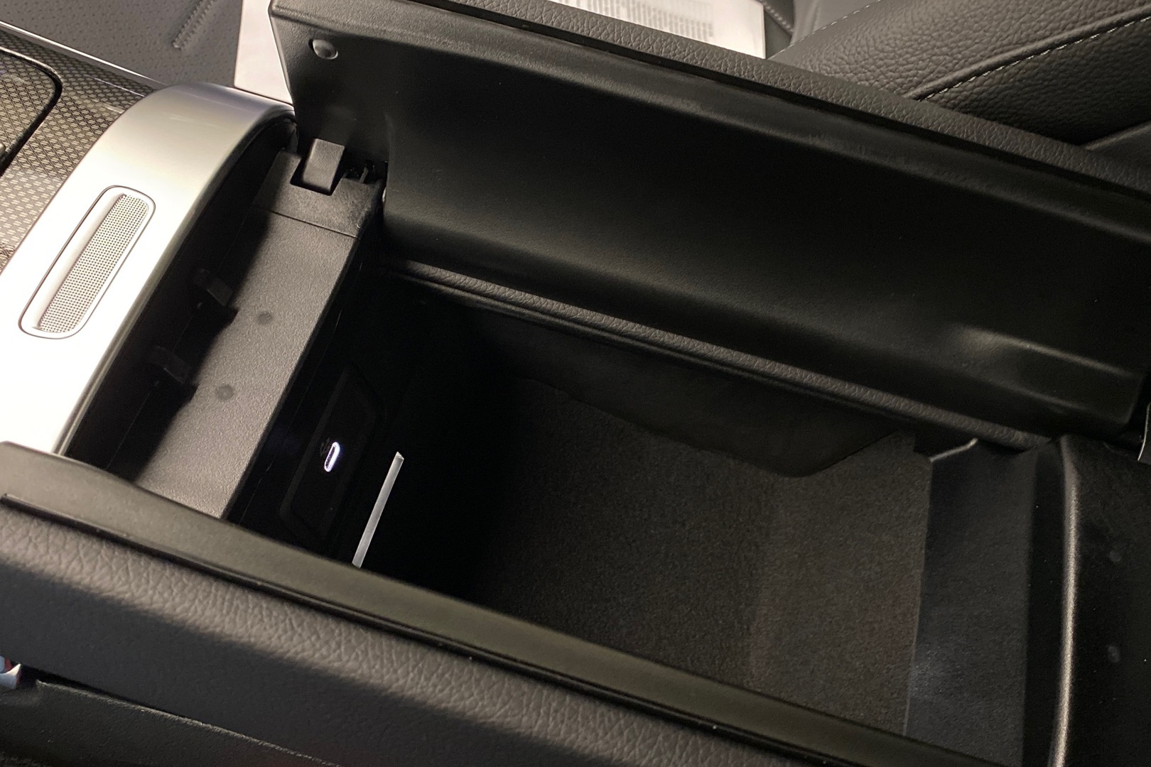 MERCEDES-BENZ C 2025