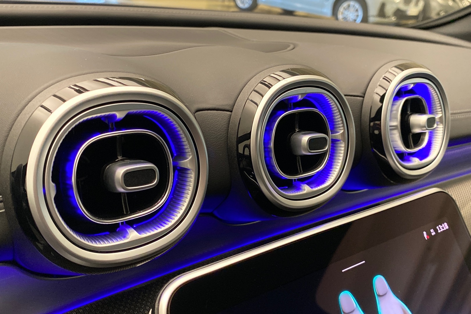 MERCEDES-BENZ C 2025