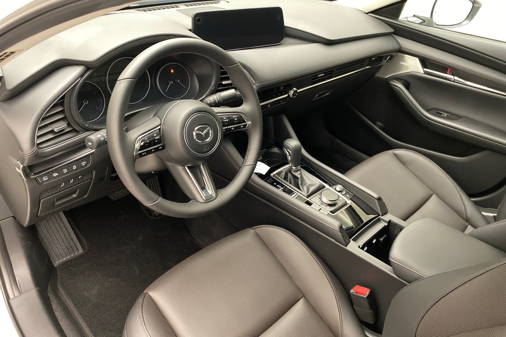 MAZDA Mazda3 2026