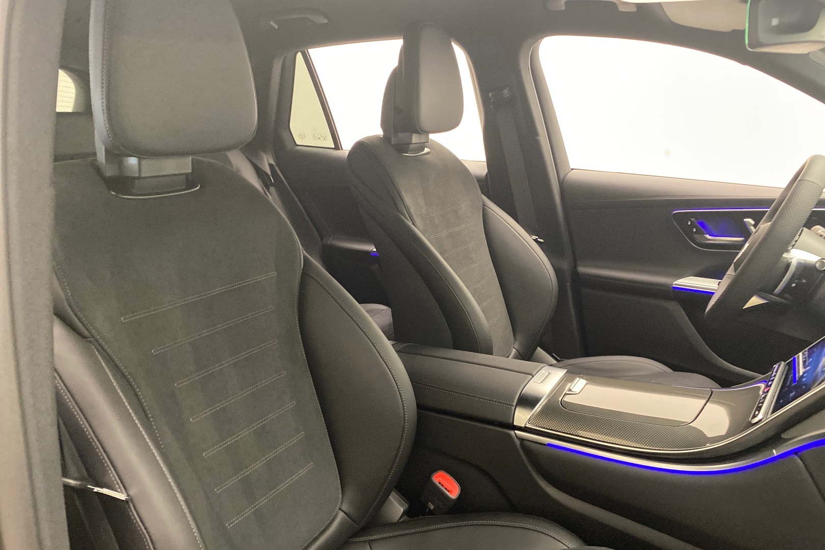 MERCEDES-BENZ GLC 2024