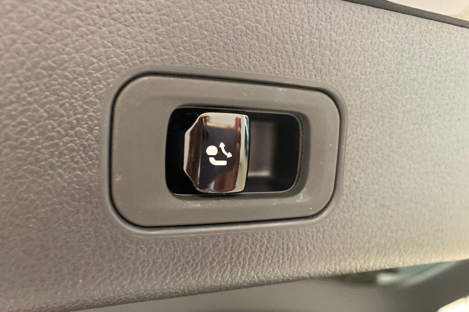 MERCEDES-BENZ GLC 2024