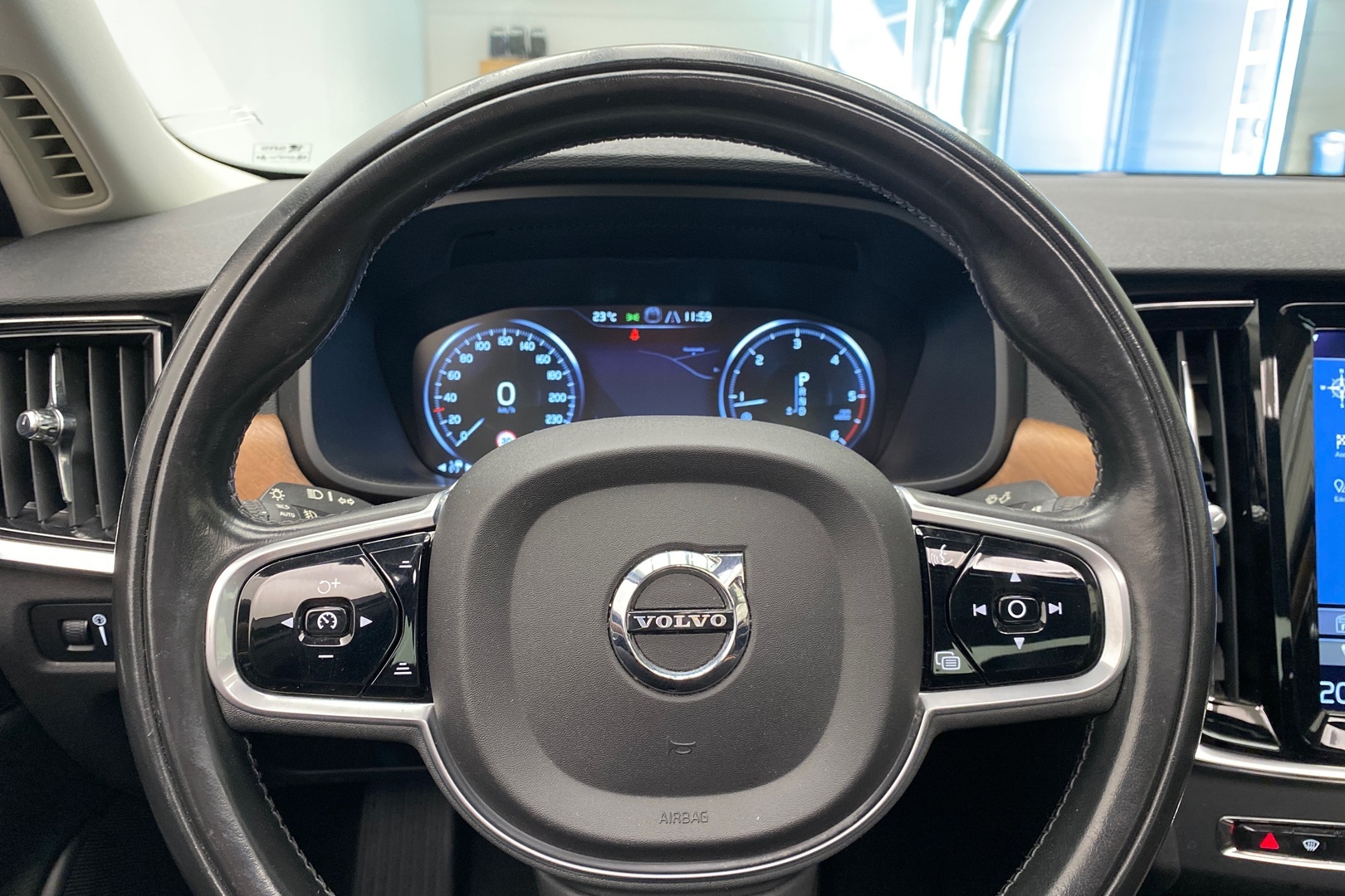 VOLVO S90 2018