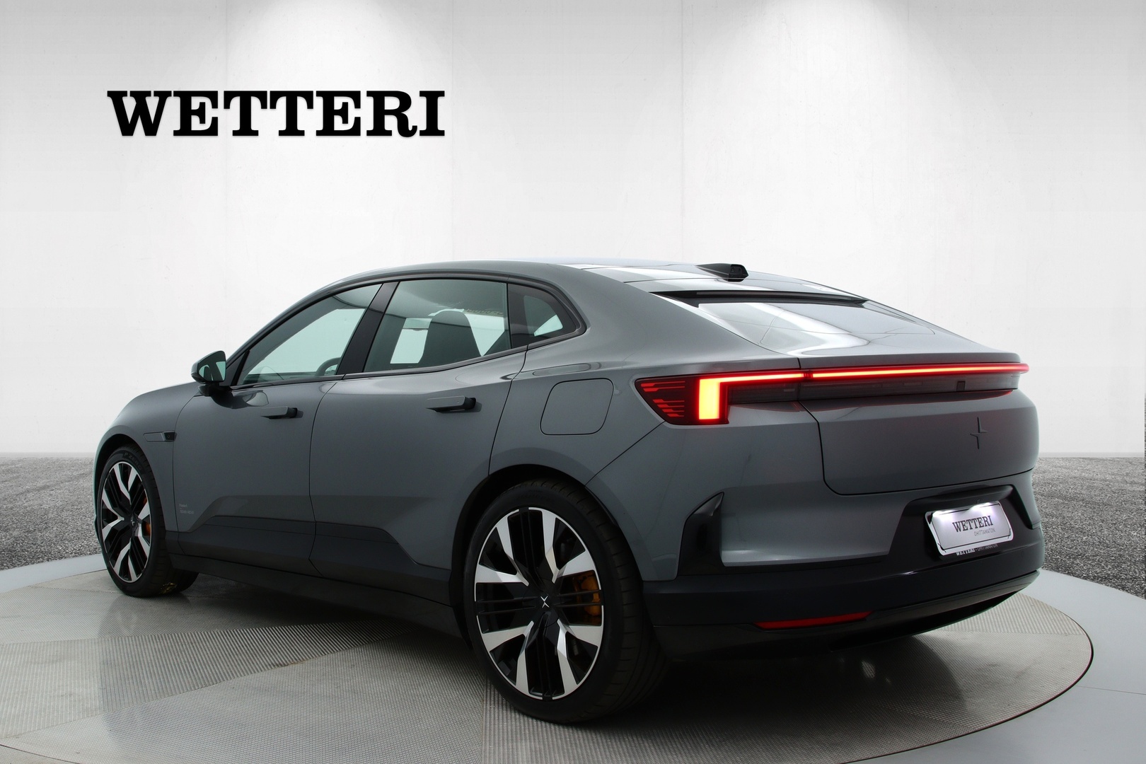 POLESTAR 4 2025