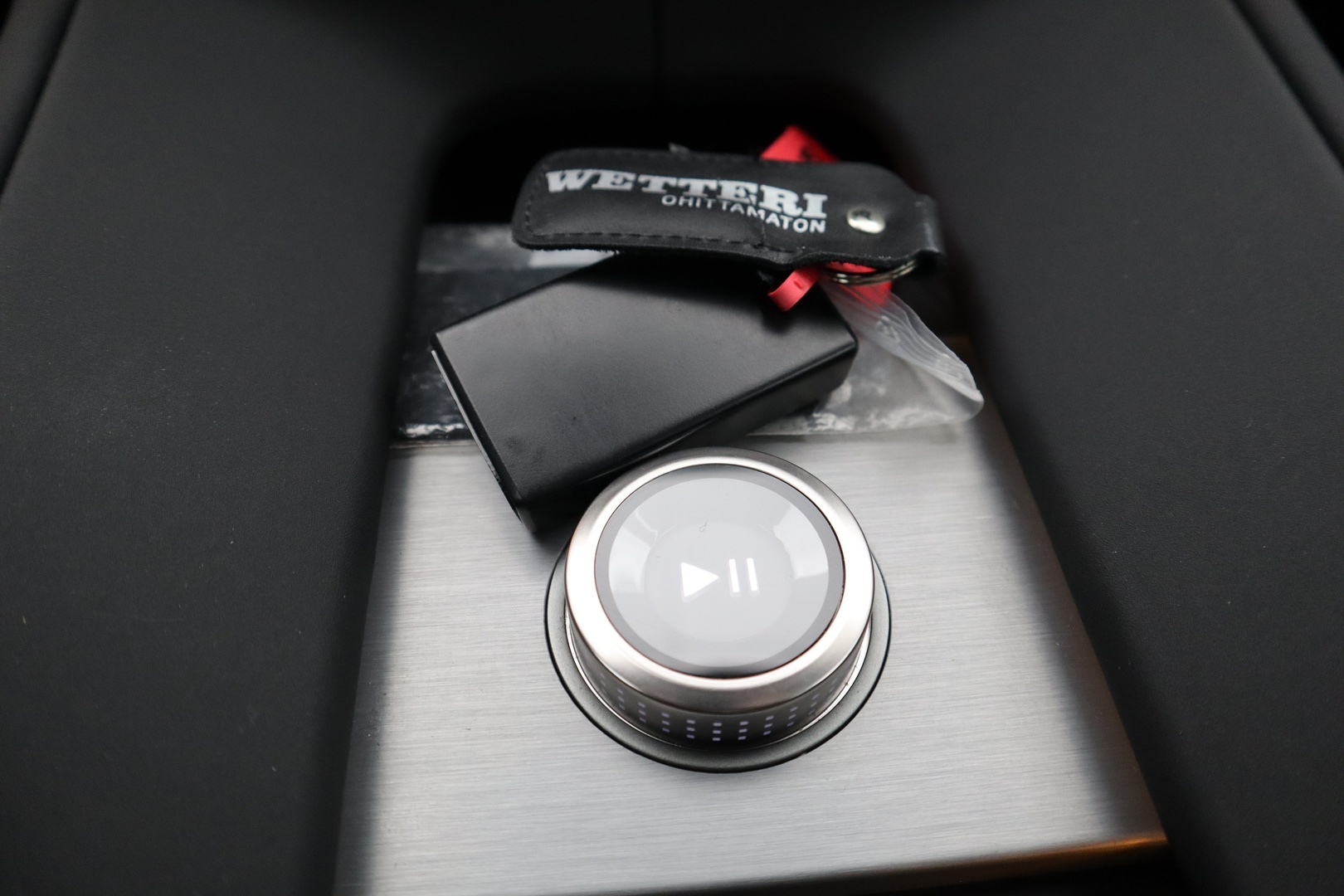 POLESTAR 4 2025