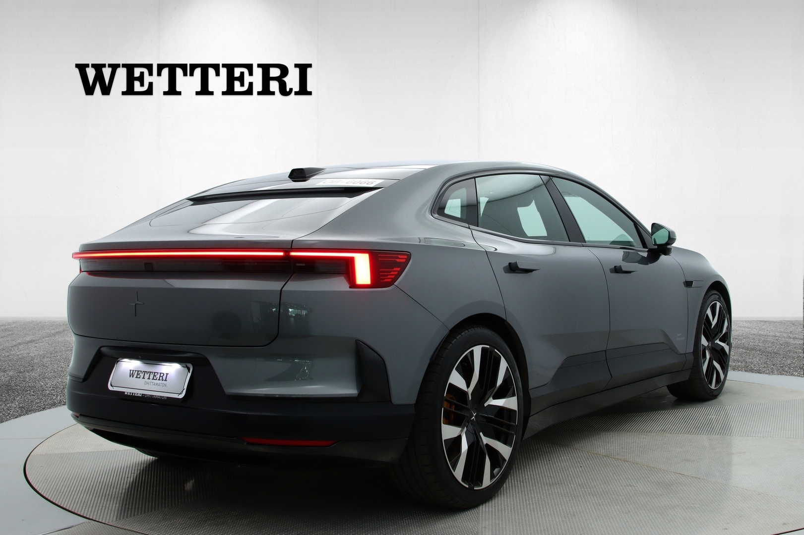 POLESTAR 4 2025