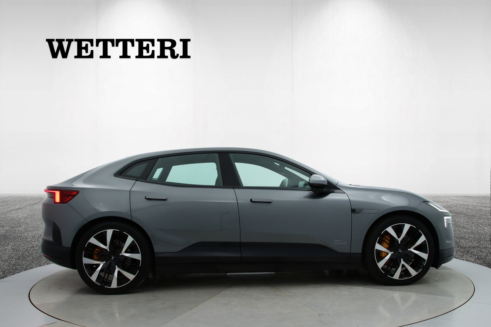 POLESTAR 4 2025