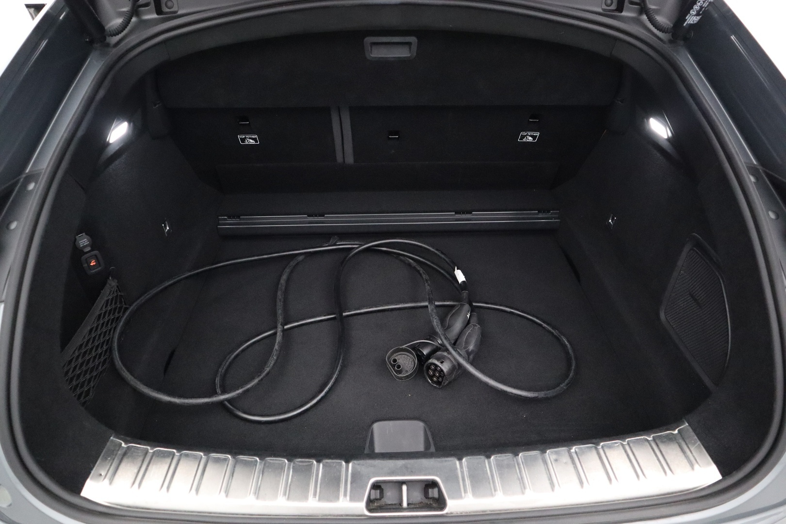 POLESTAR 4 2025