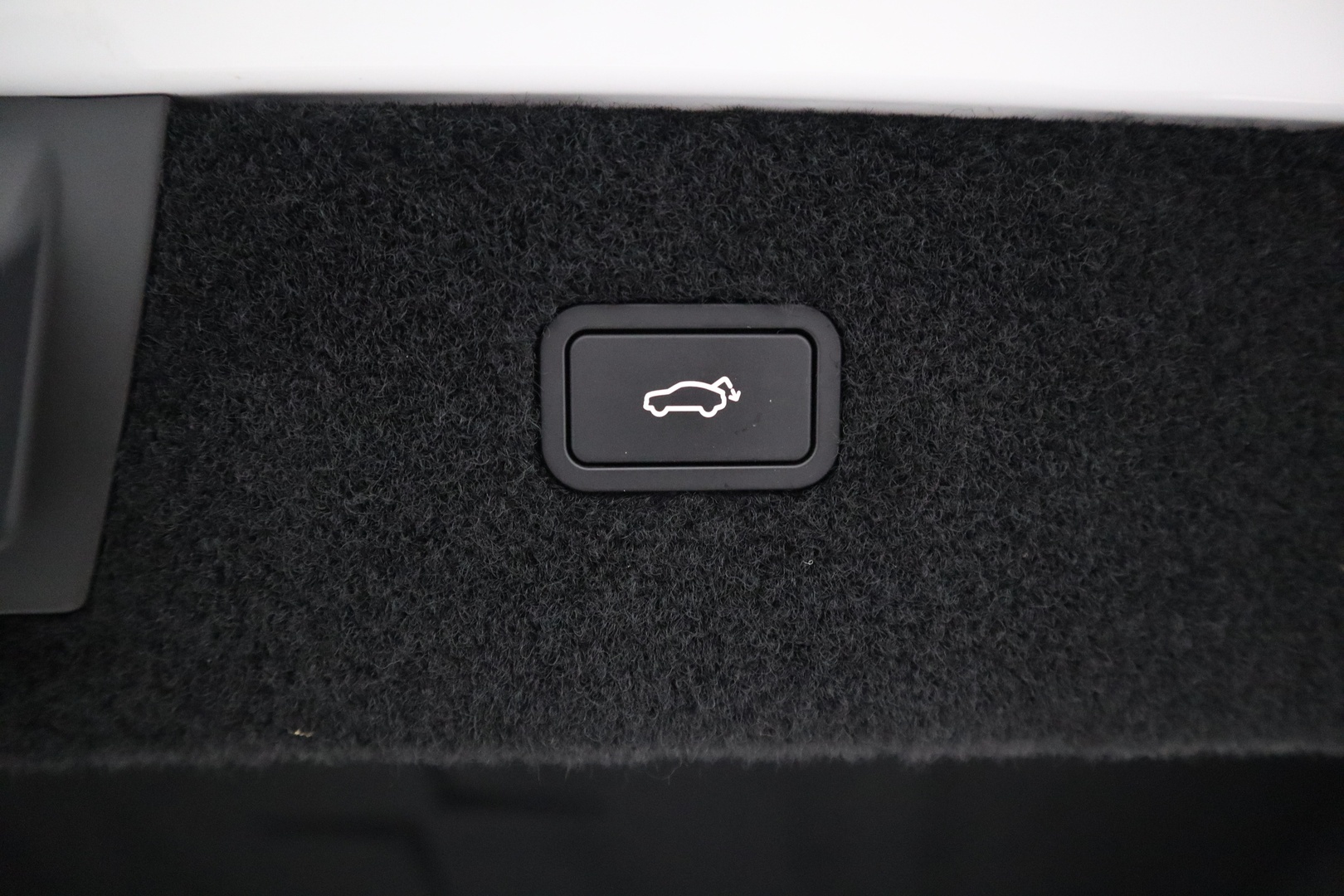 POLESTAR 4 2025