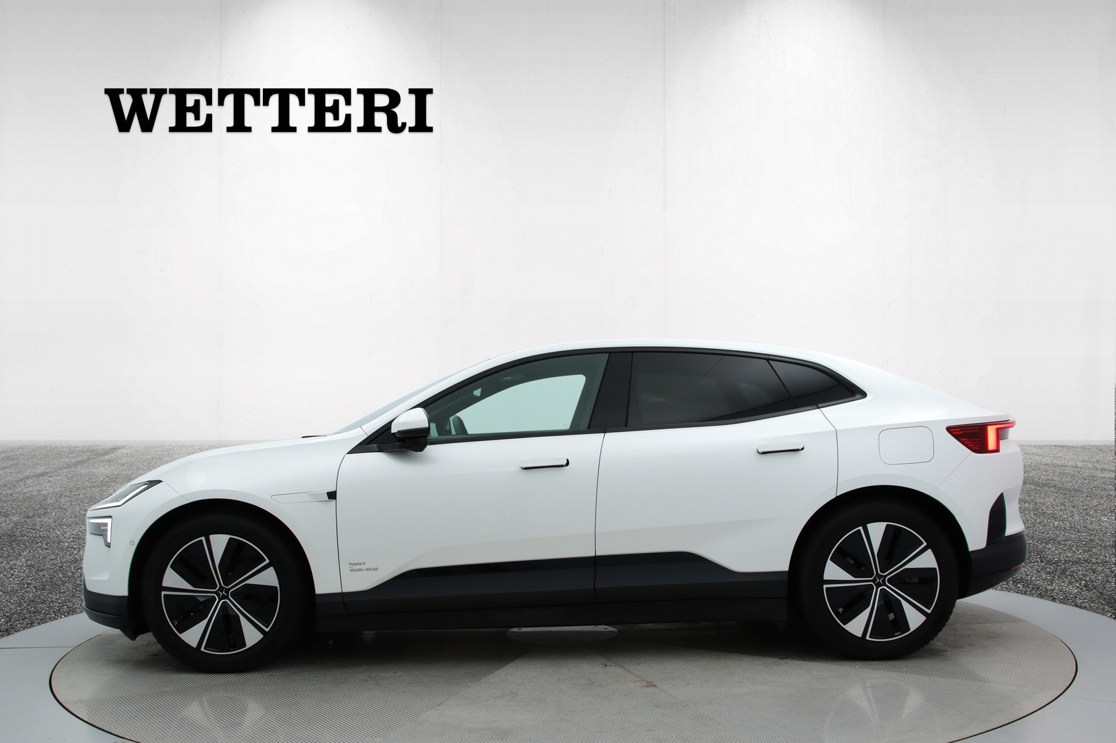 POLESTAR 4 2025