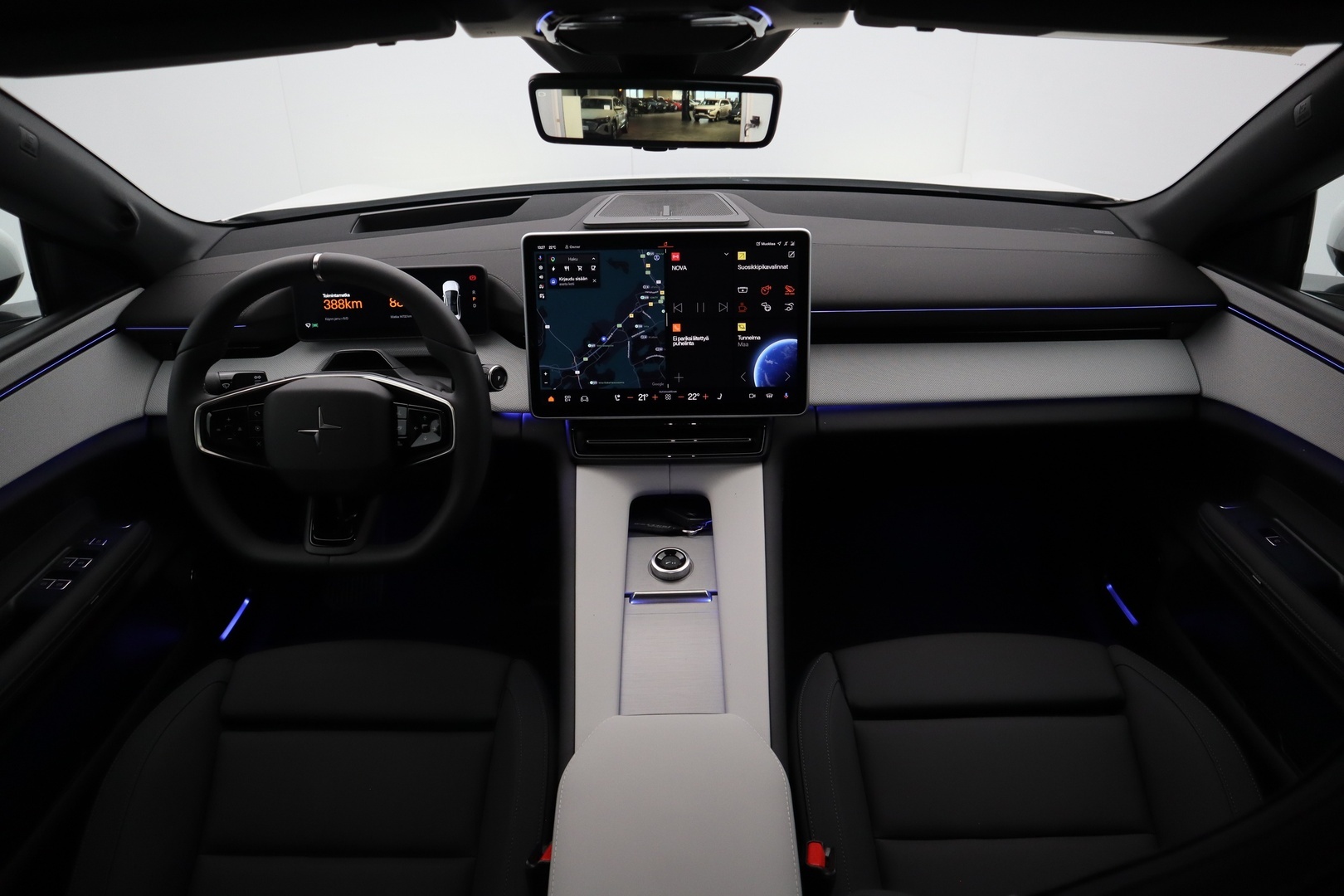 POLESTAR 4 2025