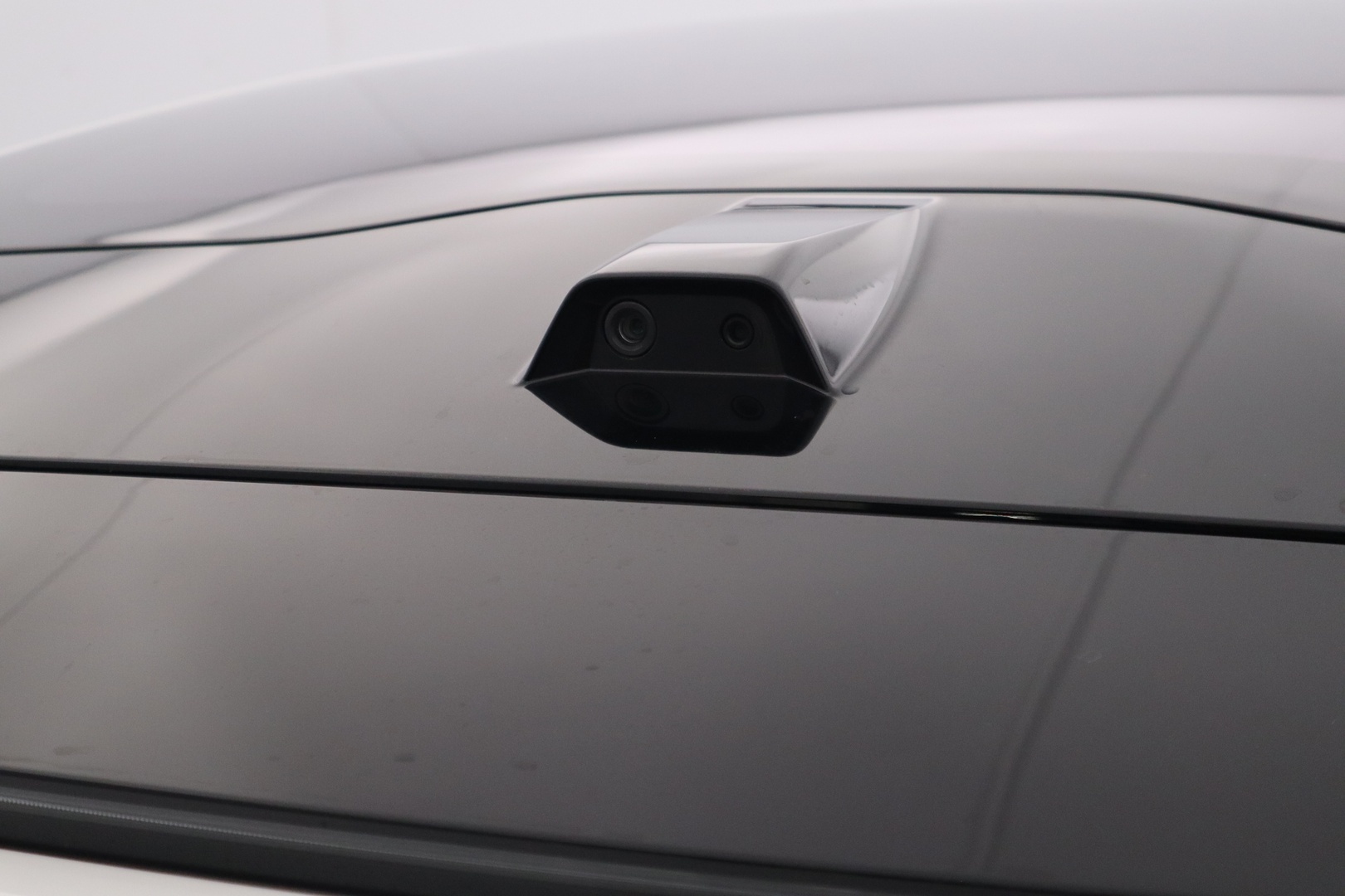 POLESTAR 4 2025