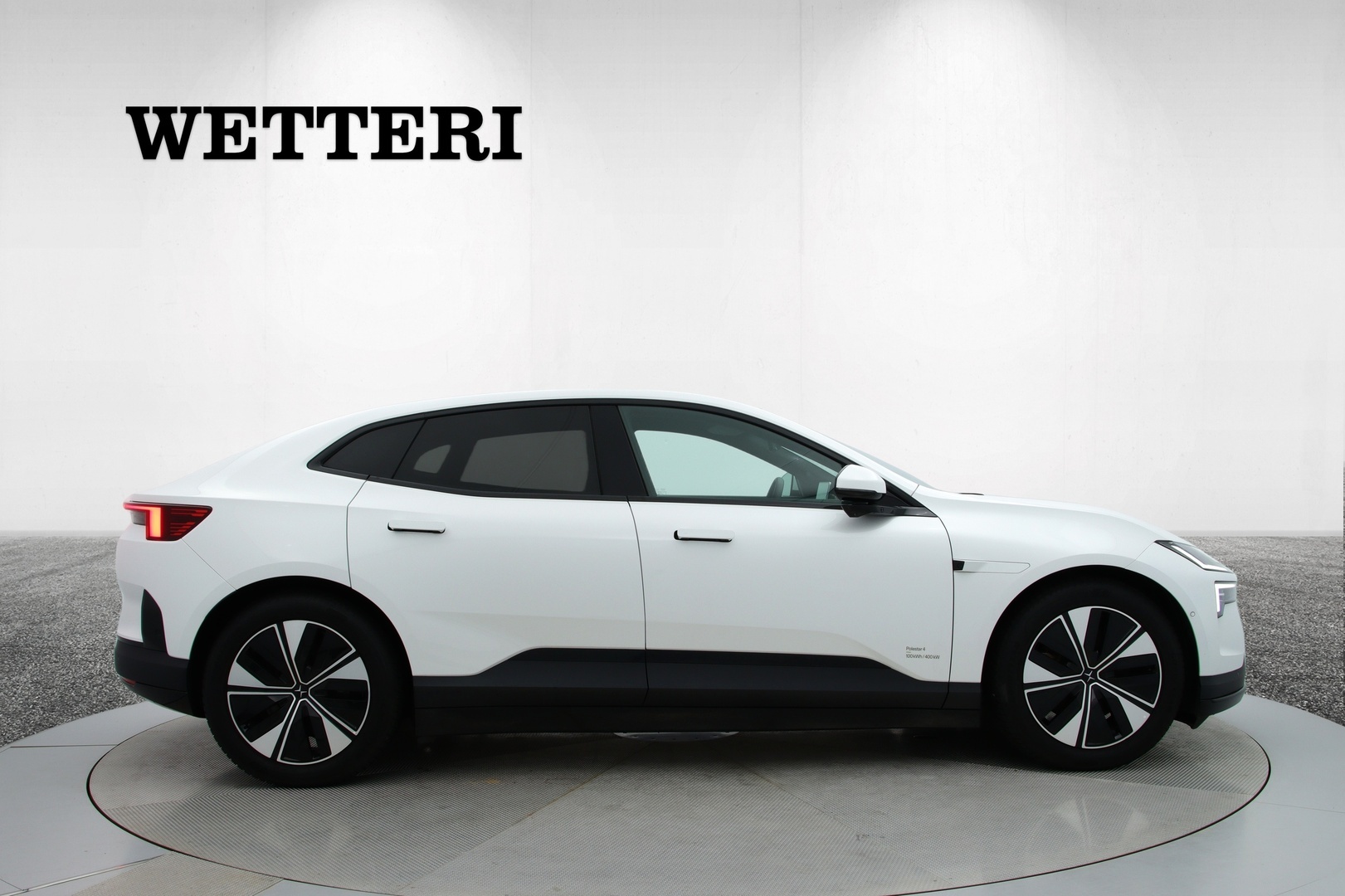 POLESTAR 4 2025