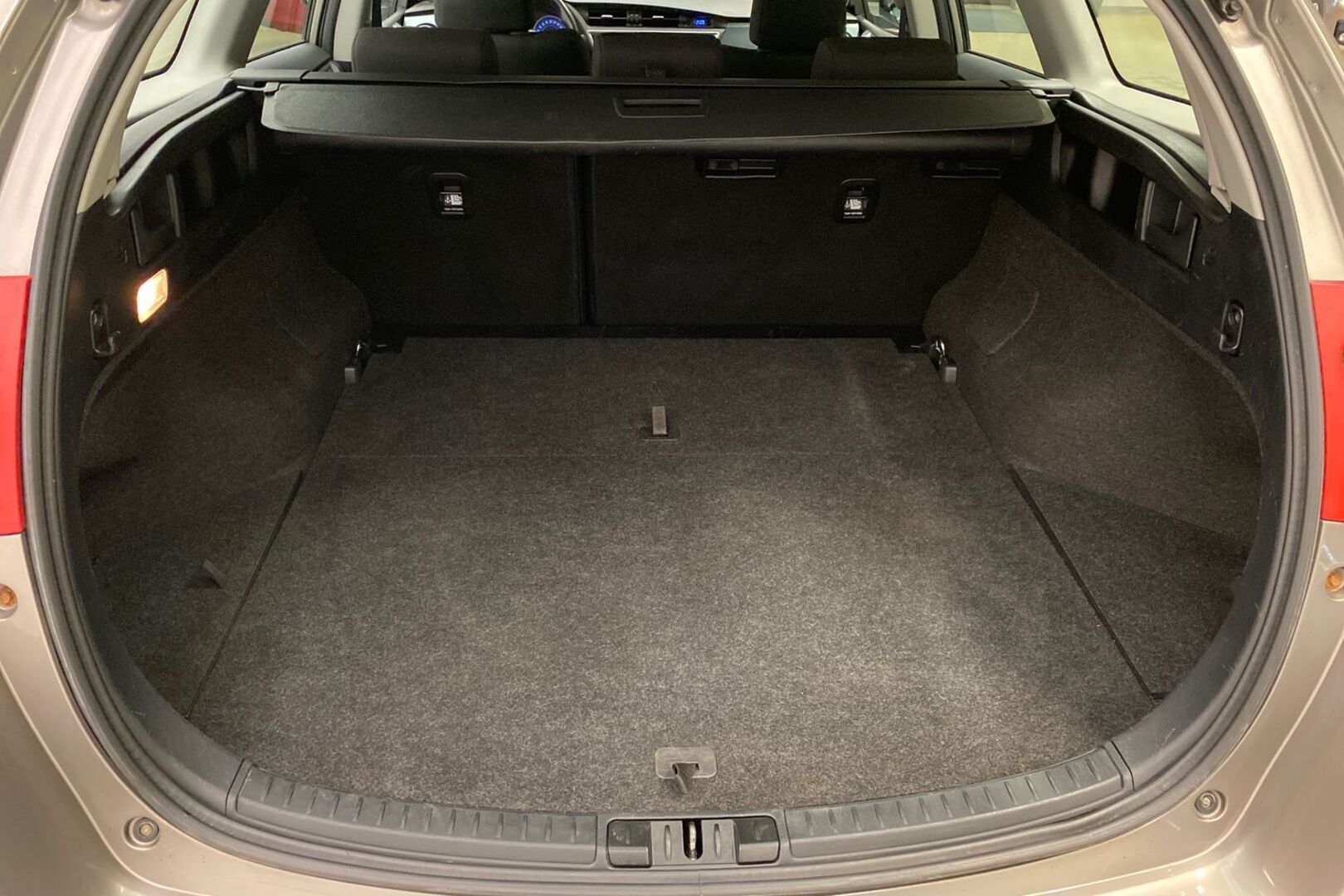 TOYOTA Auris 2013