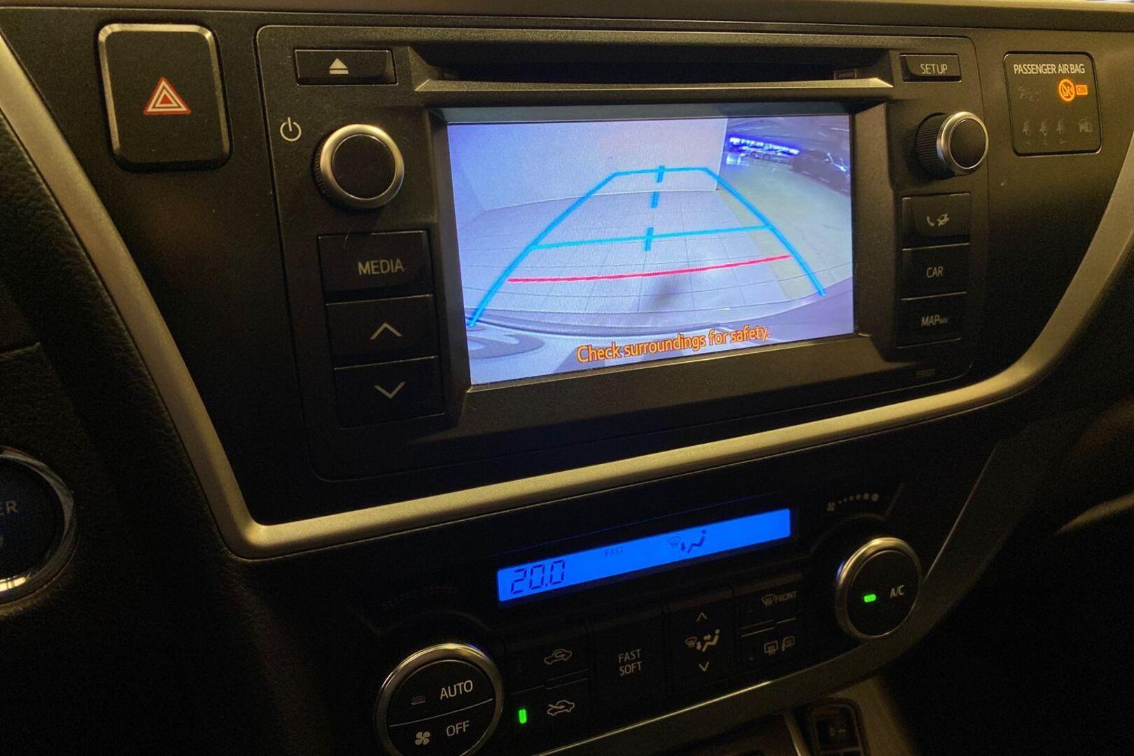 TOYOTA Auris 2013