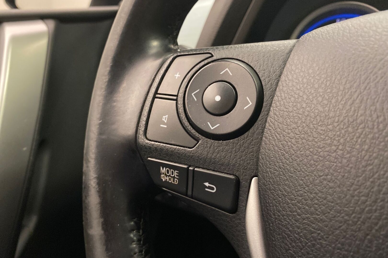 TOYOTA Auris 2013