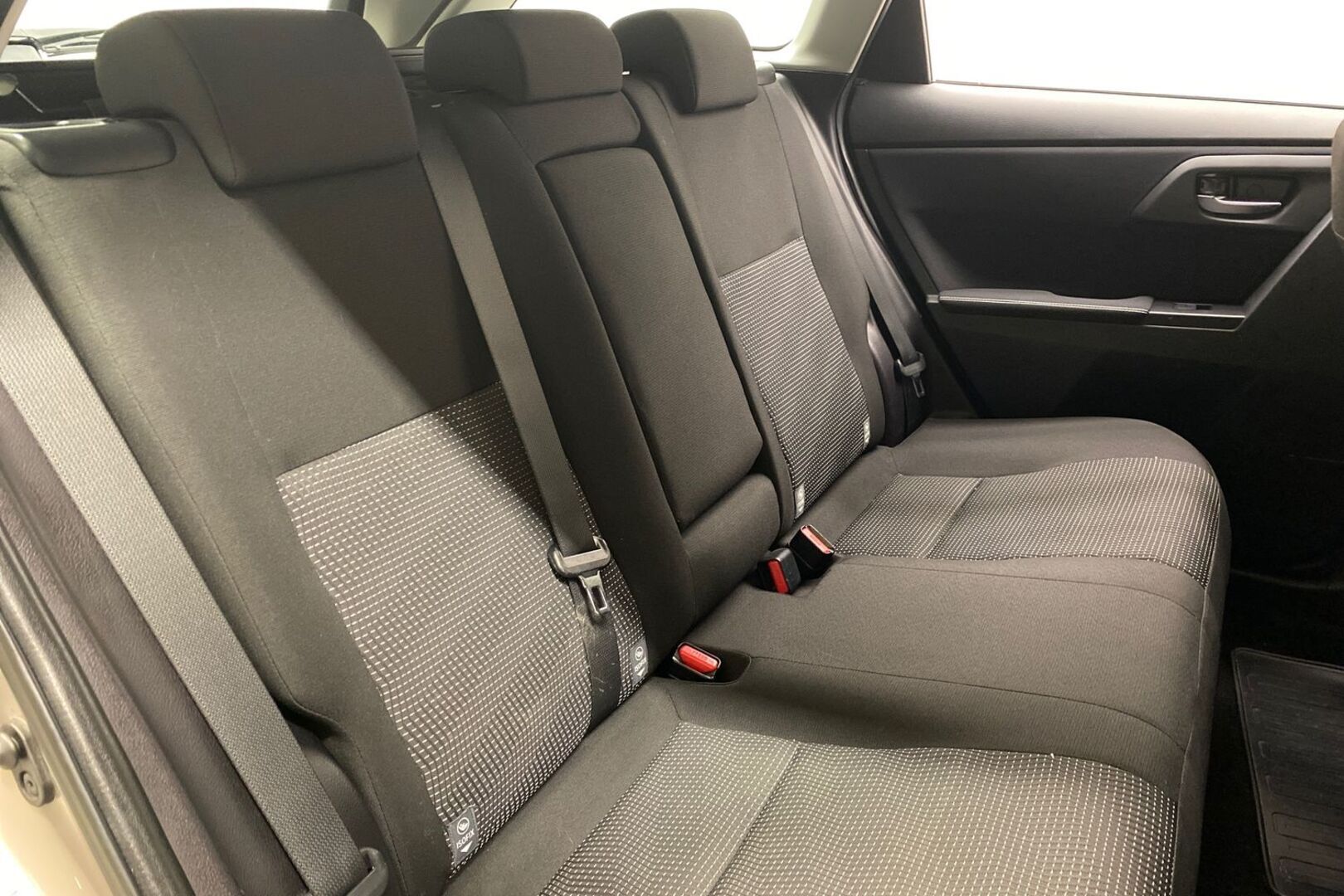 TOYOTA Auris 2013