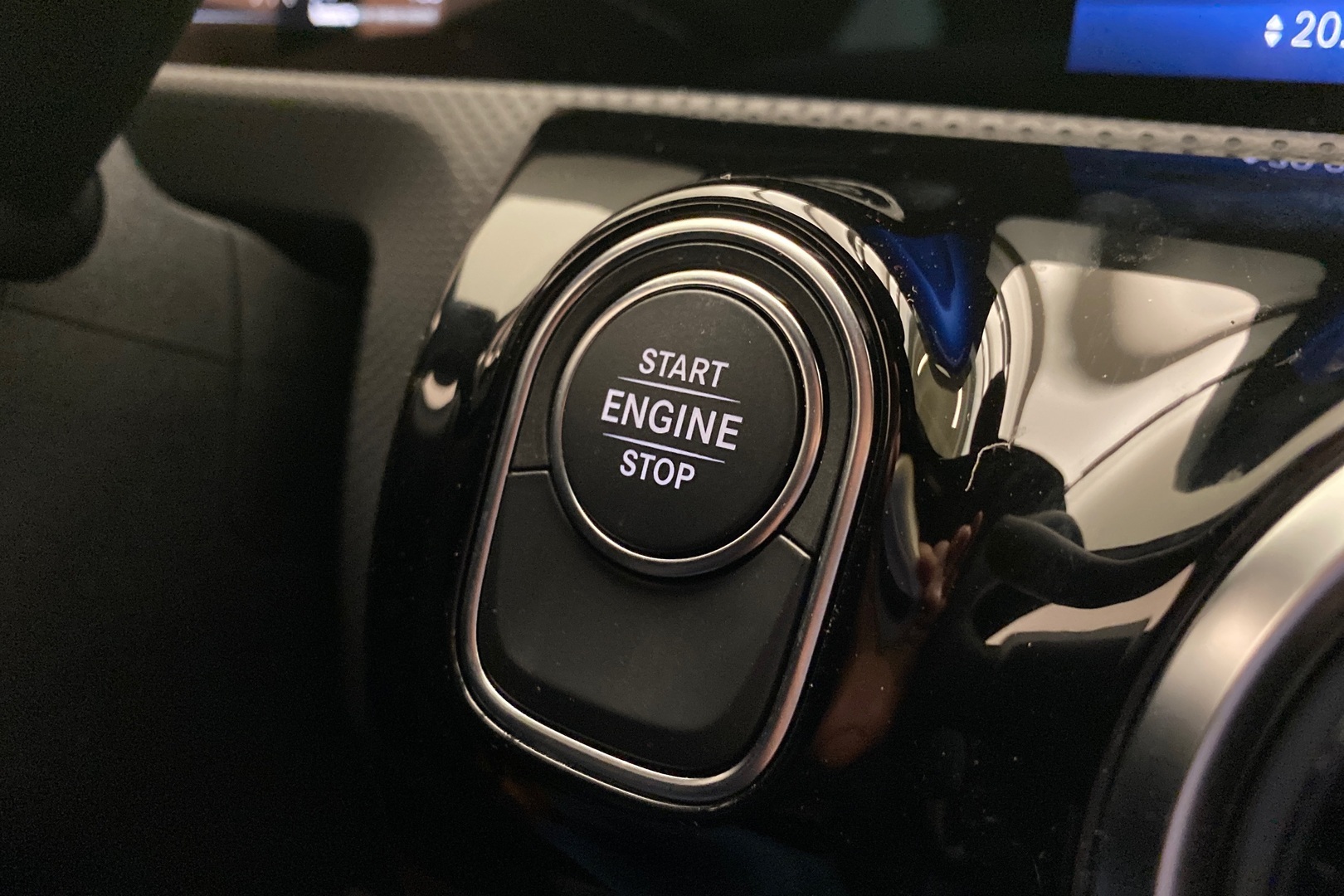 MERCEDES-BENZ CLA 2024