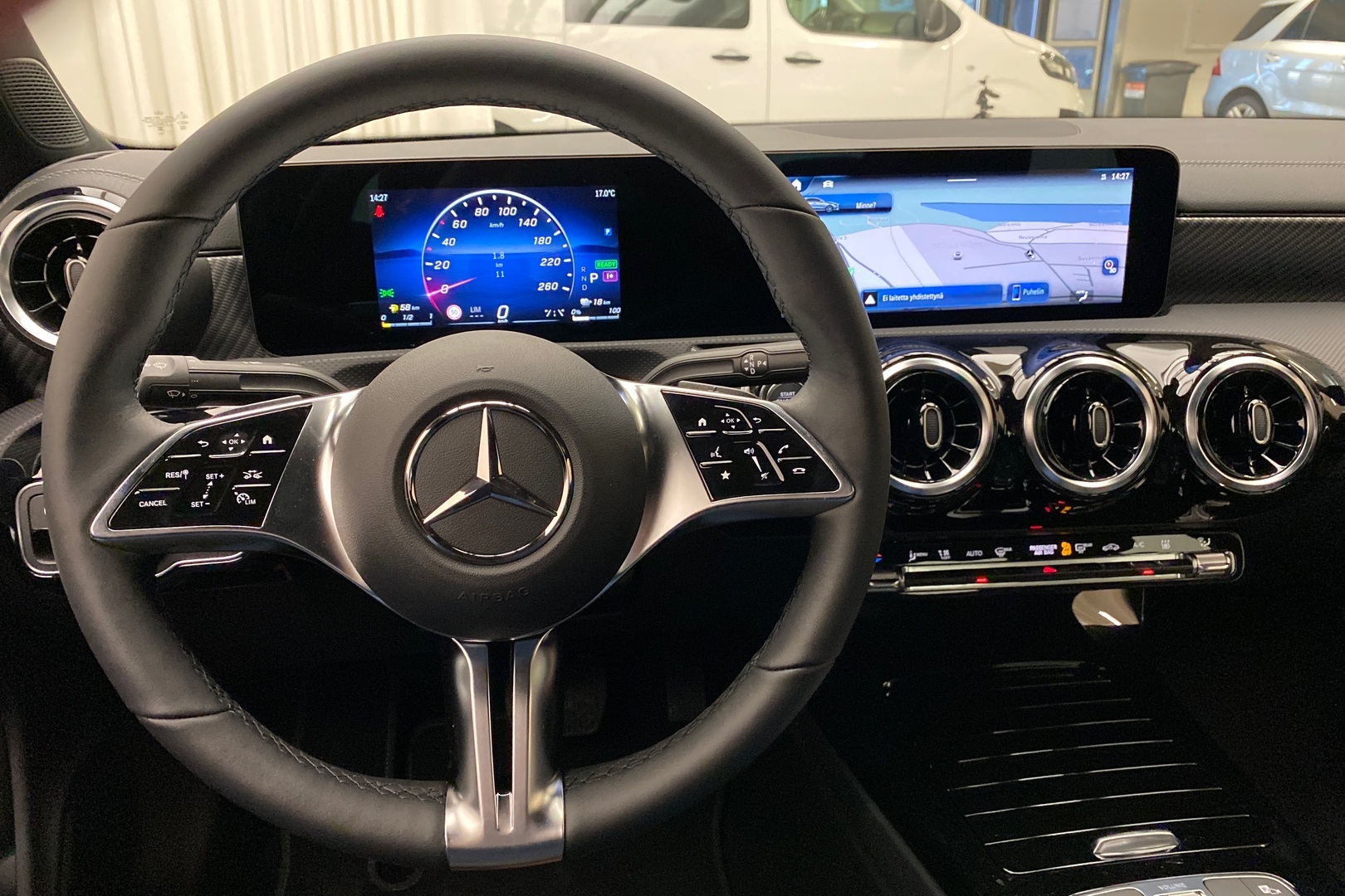 MERCEDES-BENZ CLA 2024