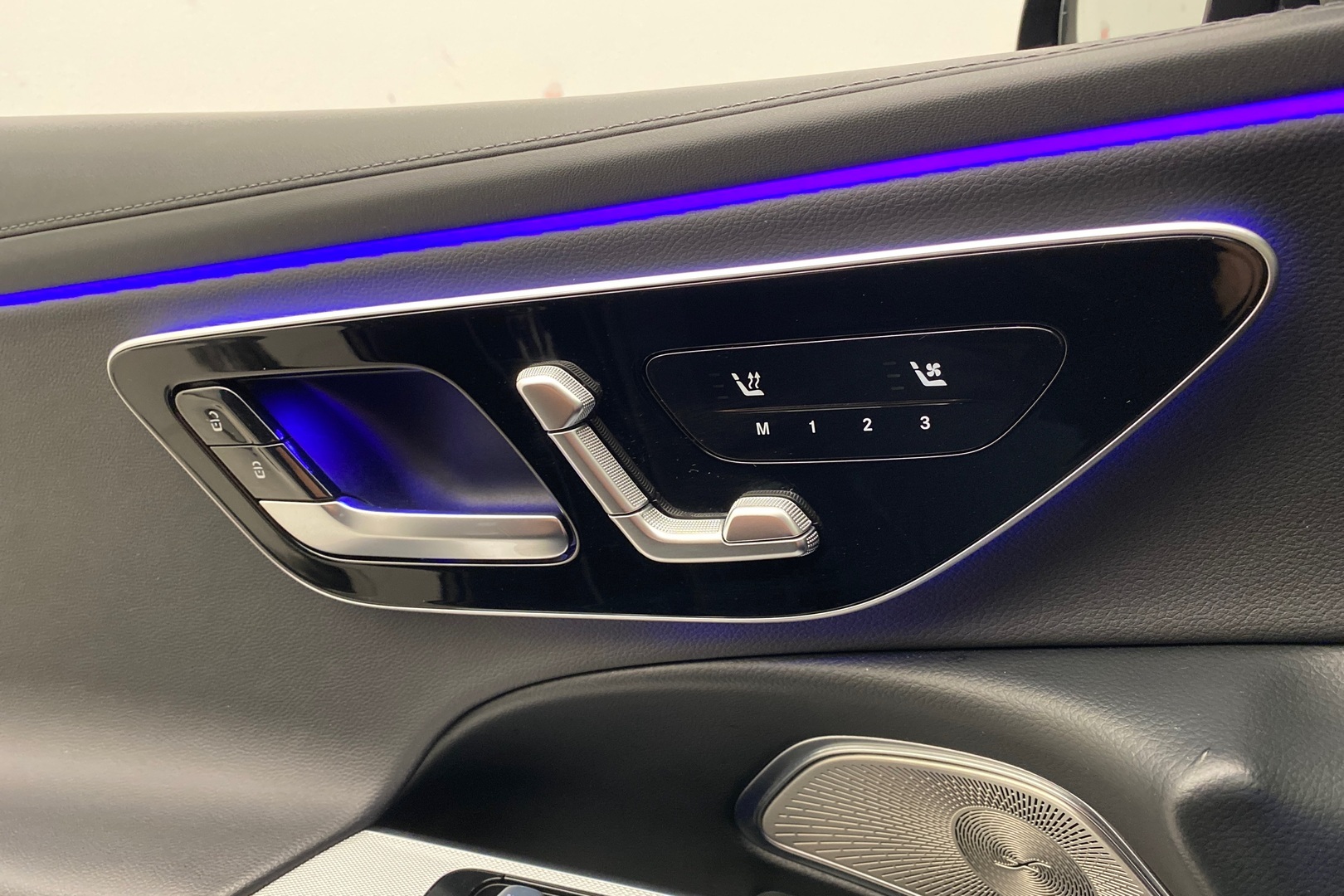 MERCEDES-BENZ E 2024