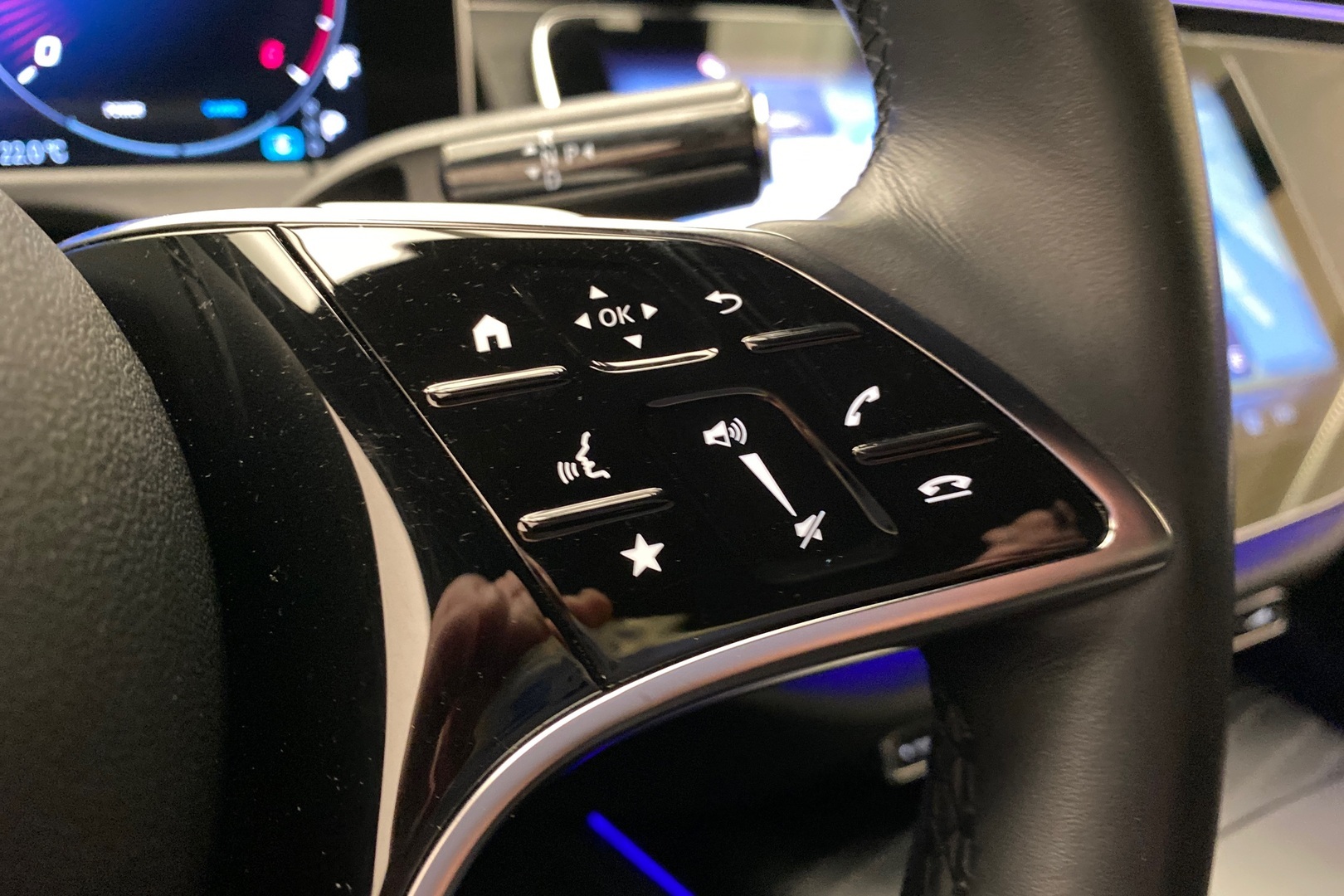 MERCEDES-BENZ E 2024