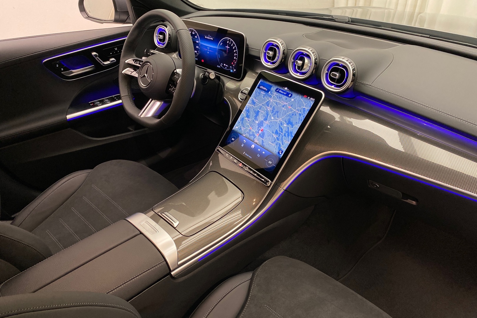 MERCEDES-BENZ C 2025