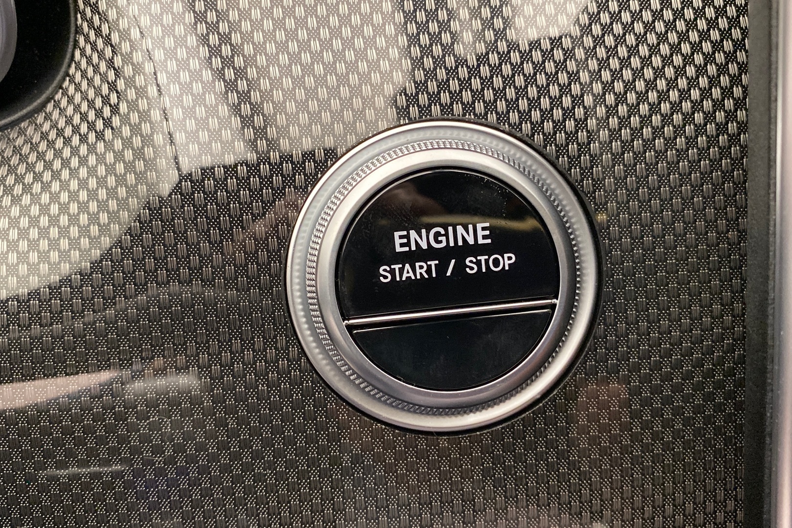 MERCEDES-BENZ C 2025