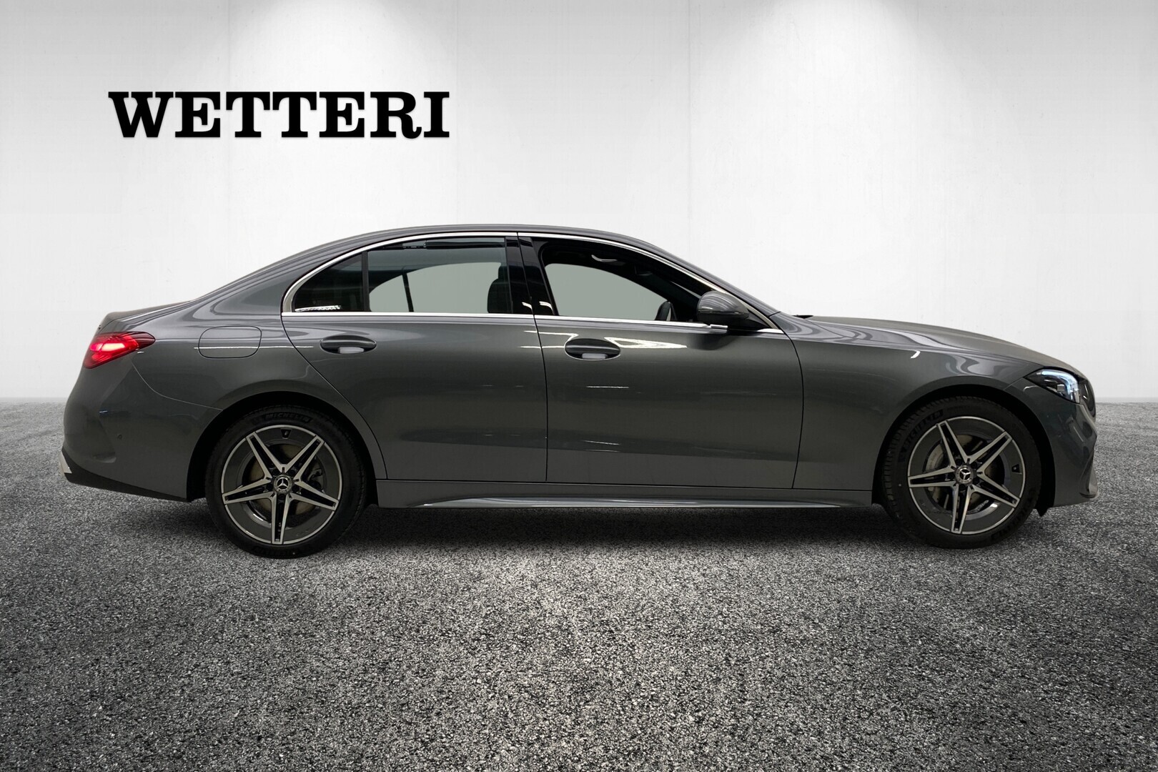 MERCEDES-BENZ C 2025