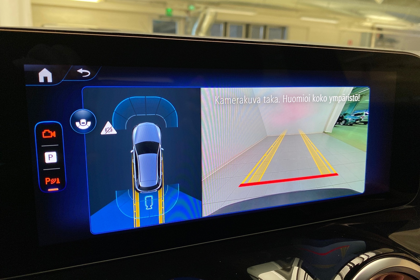 MERCEDES-BENZ EQA 2025