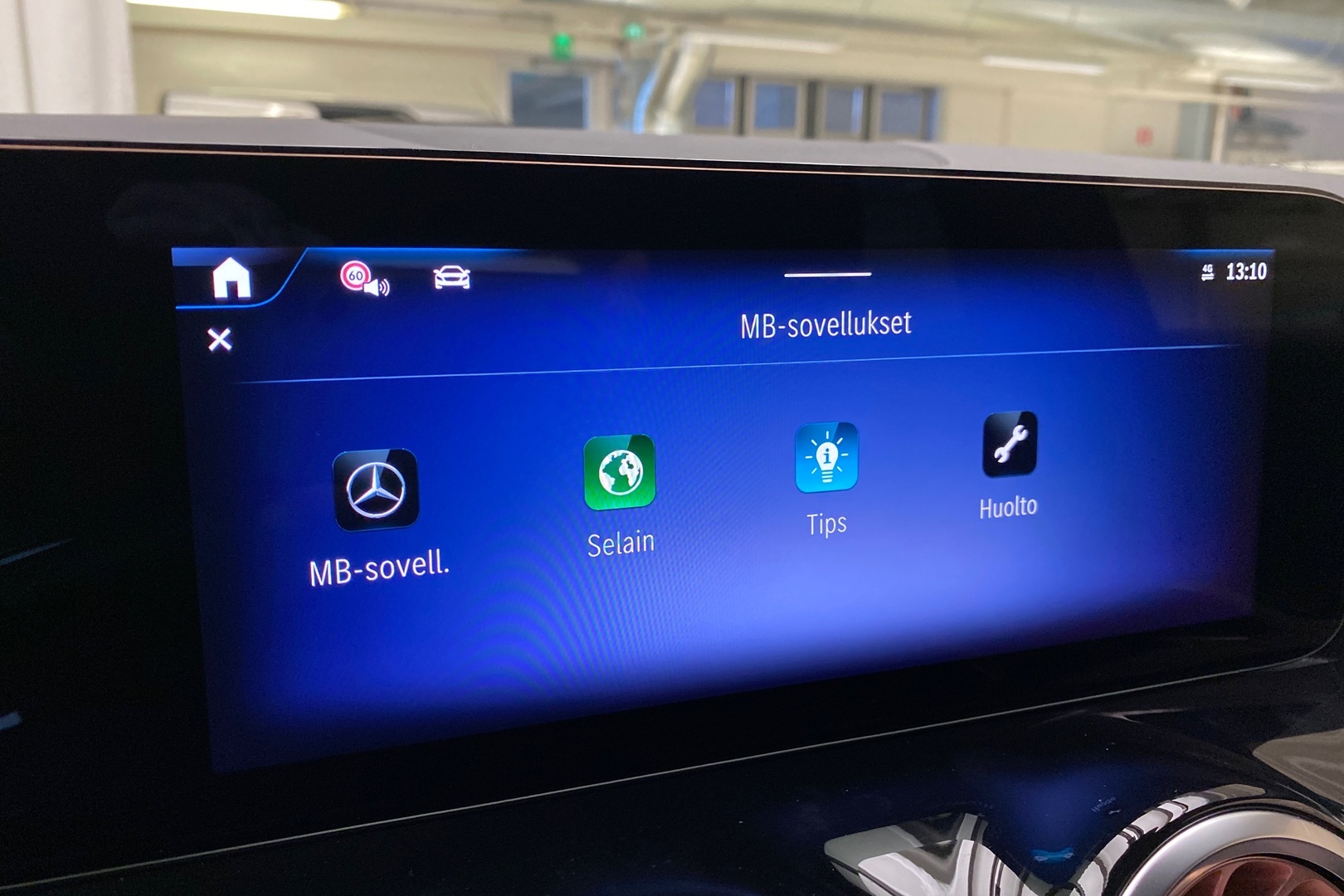 MERCEDES-BENZ EQA 2025